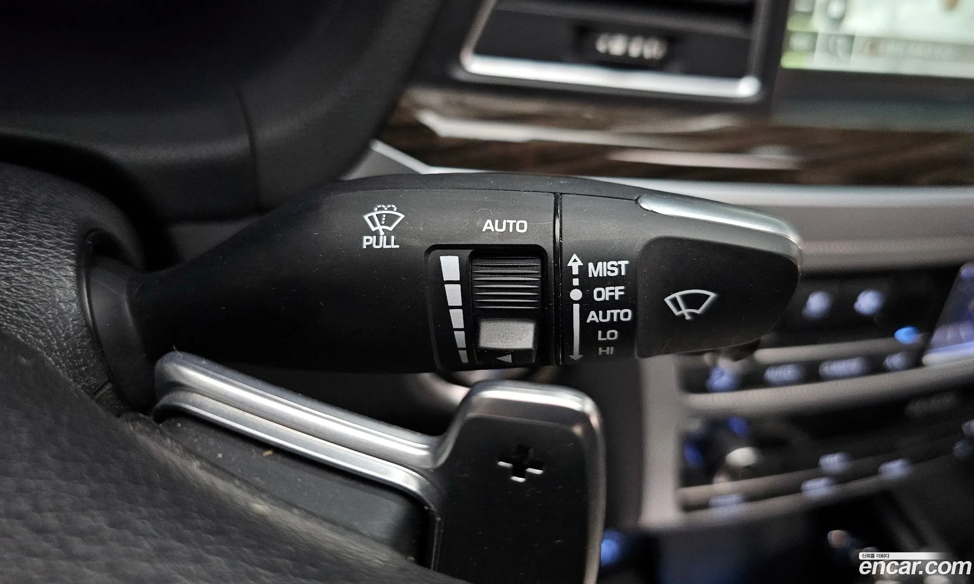 Genesis G80 2018 KMHGL41DDKU313379 — 36