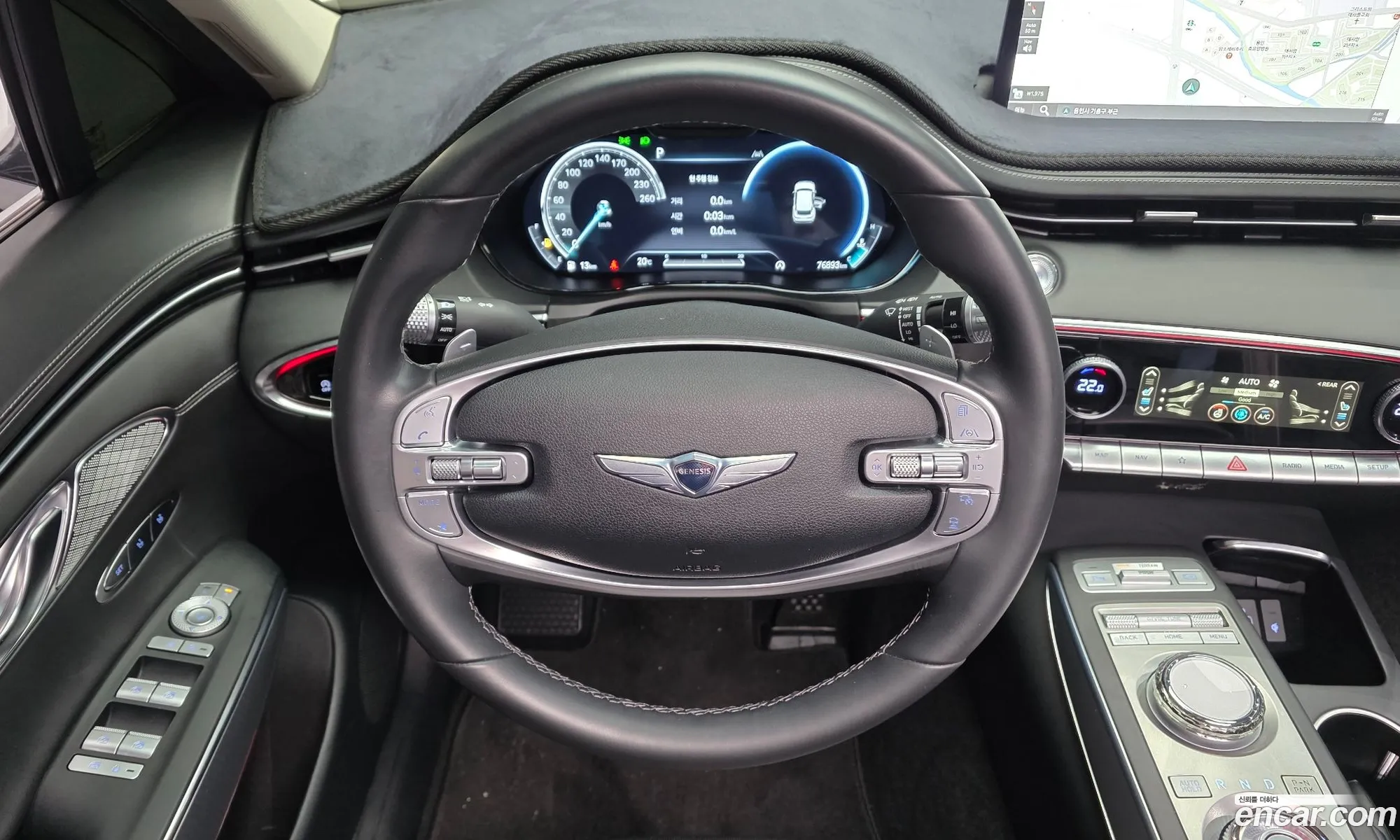 Genesis GV70 2022 KMTMA81BDPU077988 — 8