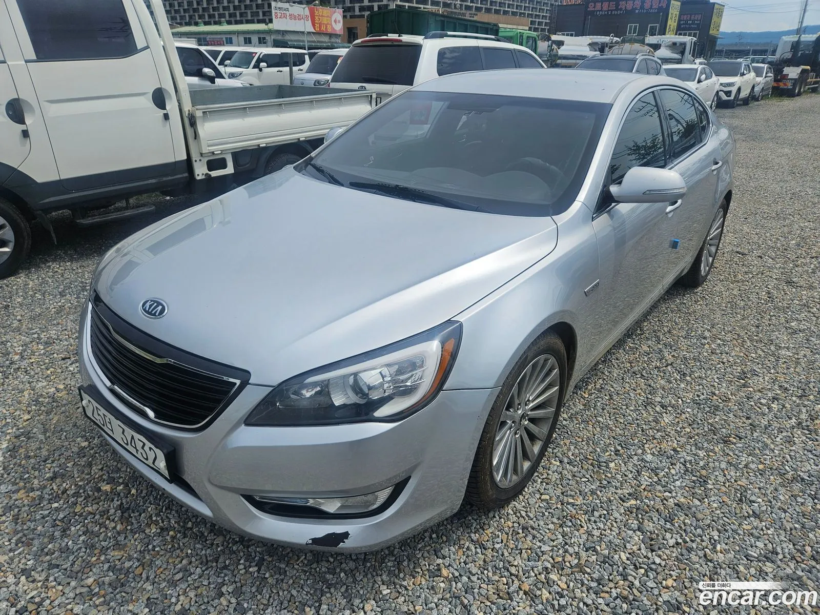 Kia K7 2010 — 2