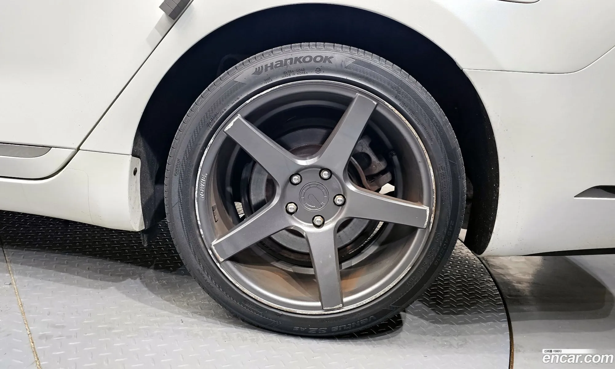 Kia K7 2017 KNALB415BHA111838 — 10