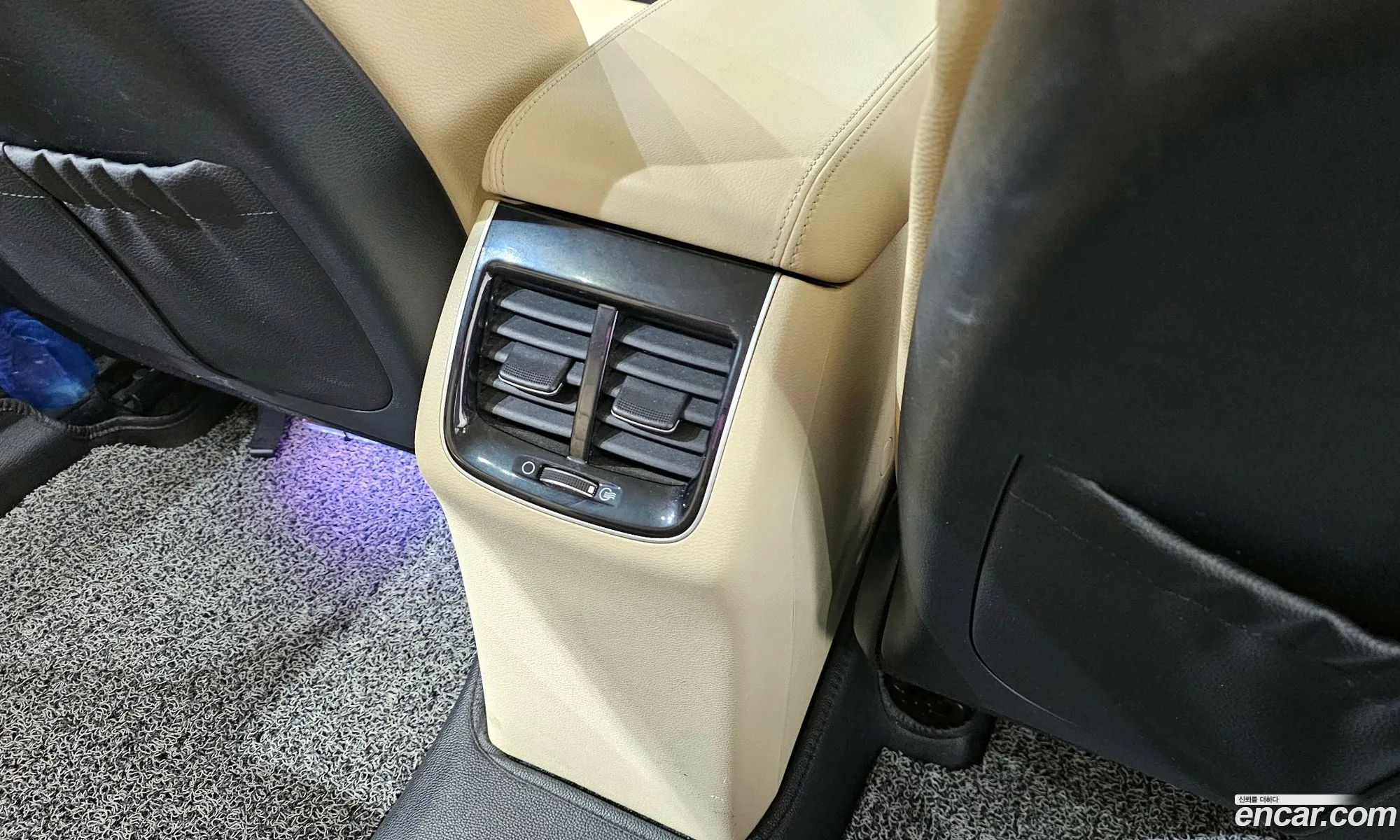 Kia K7 2017 KNALB415BHA111838 — 27