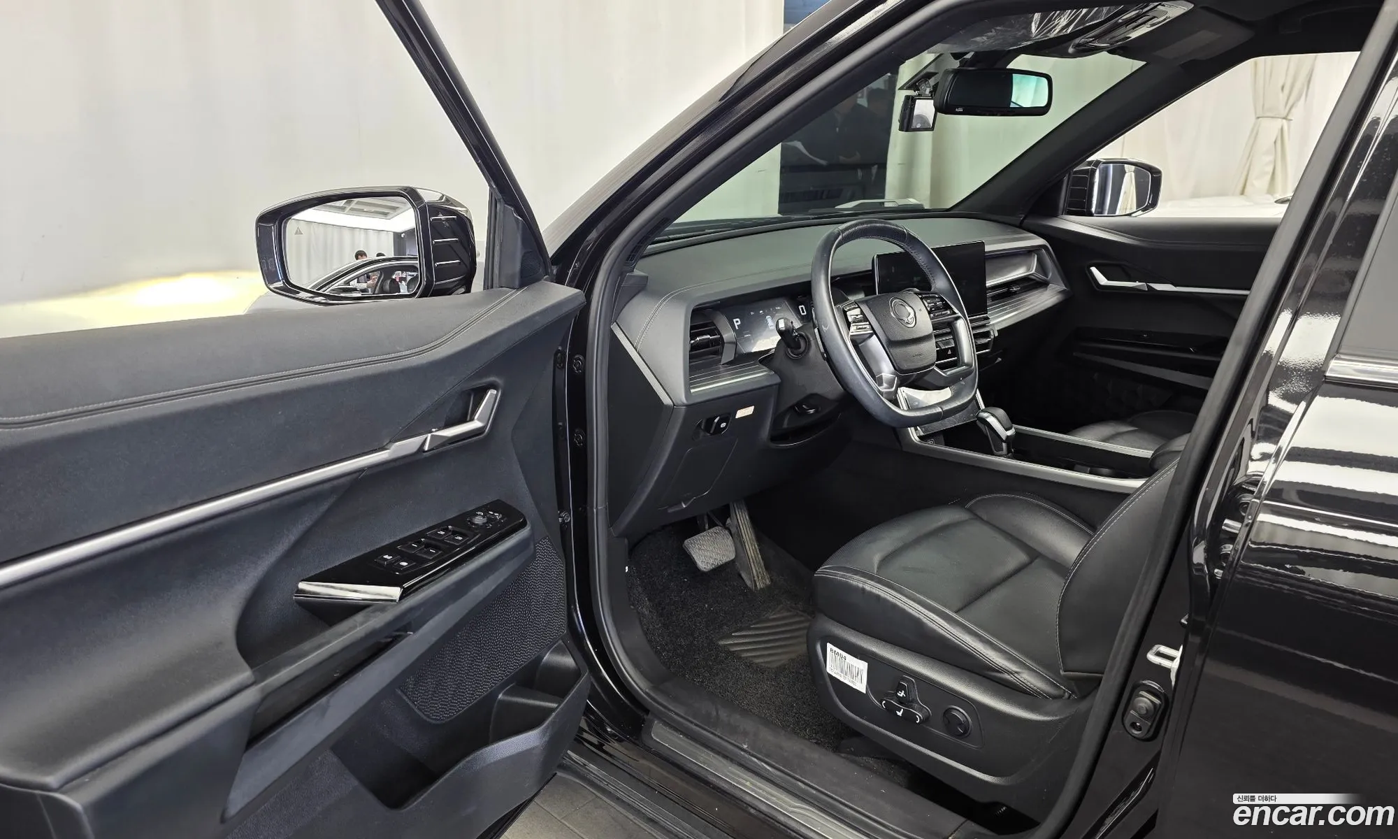 KG Mobility (SsangYong) Torres 2024 KPBPH3AT1RP072177 — 14