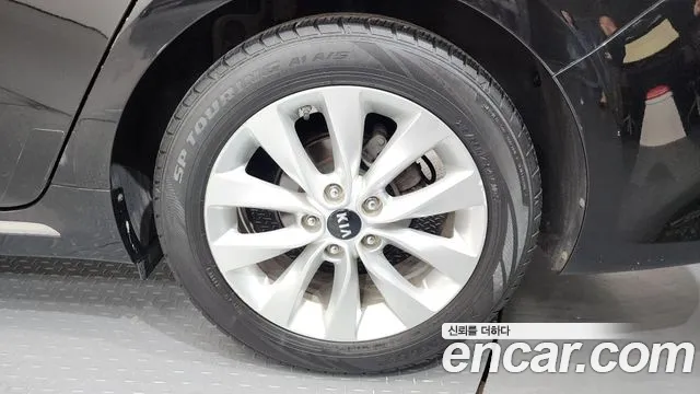 Kia K5 2016 — 6