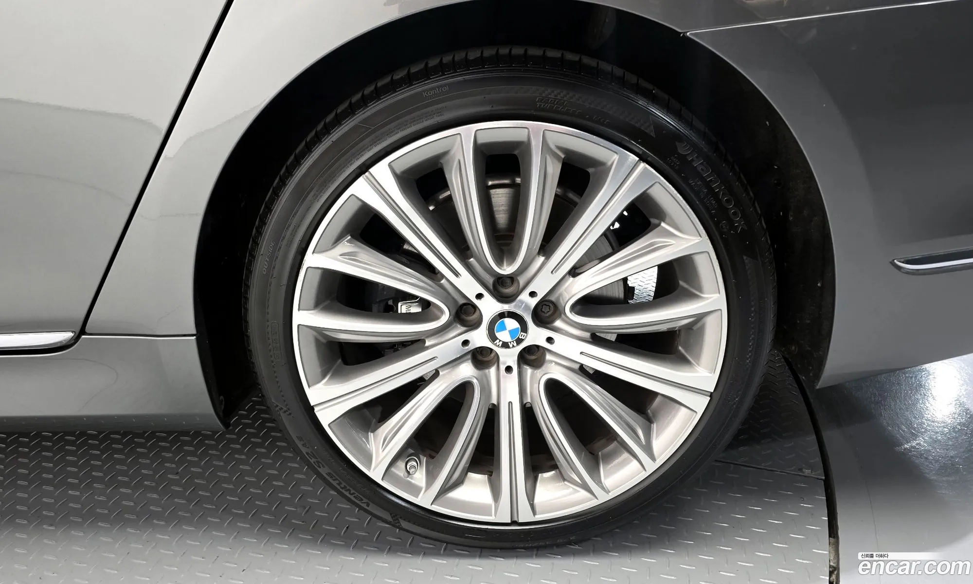 BMW 7 Series 2015 — 20
