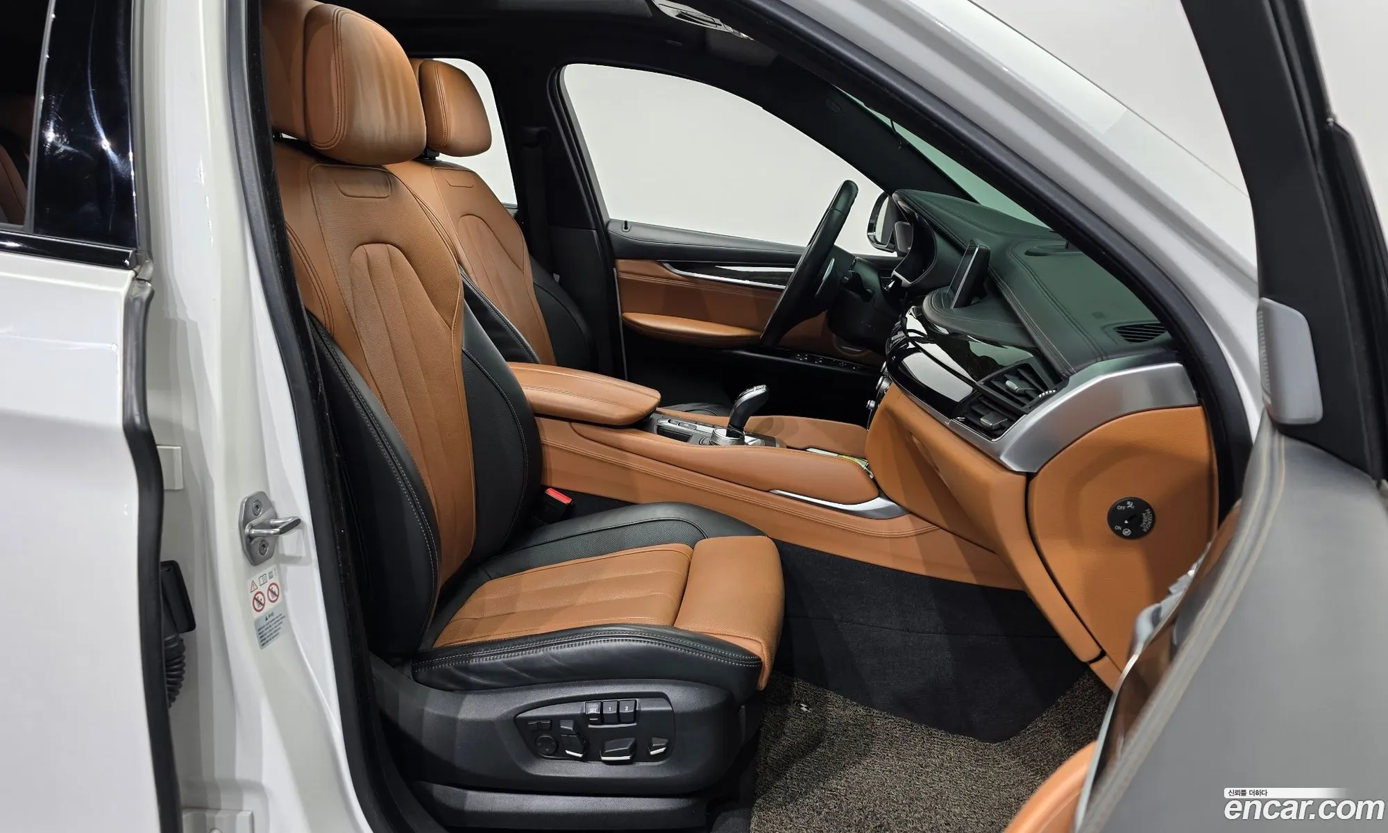 BMW X6 2018 WBAKV6102J0W37692 — 12