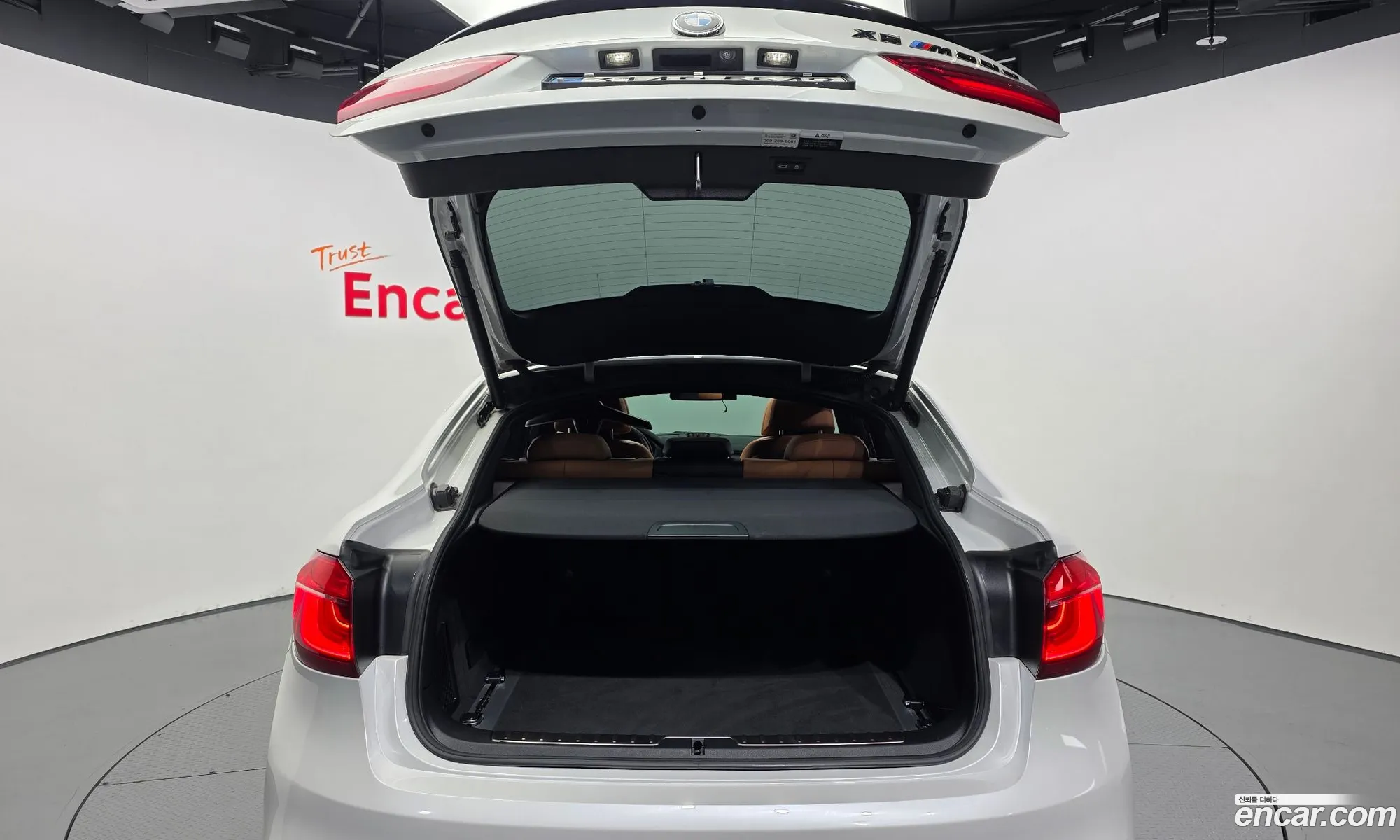 BMW X6 2018 WBAKV6102J0W37692 — 17