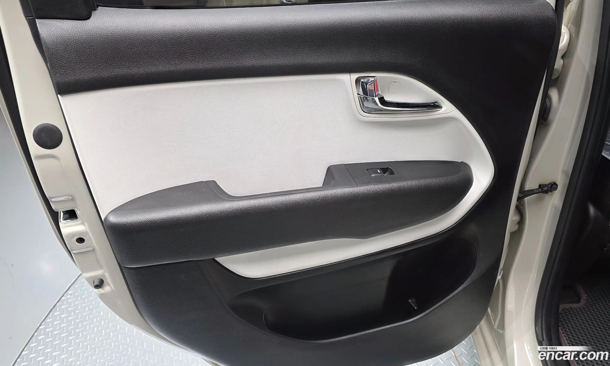 Kia Ray 2012 — 23