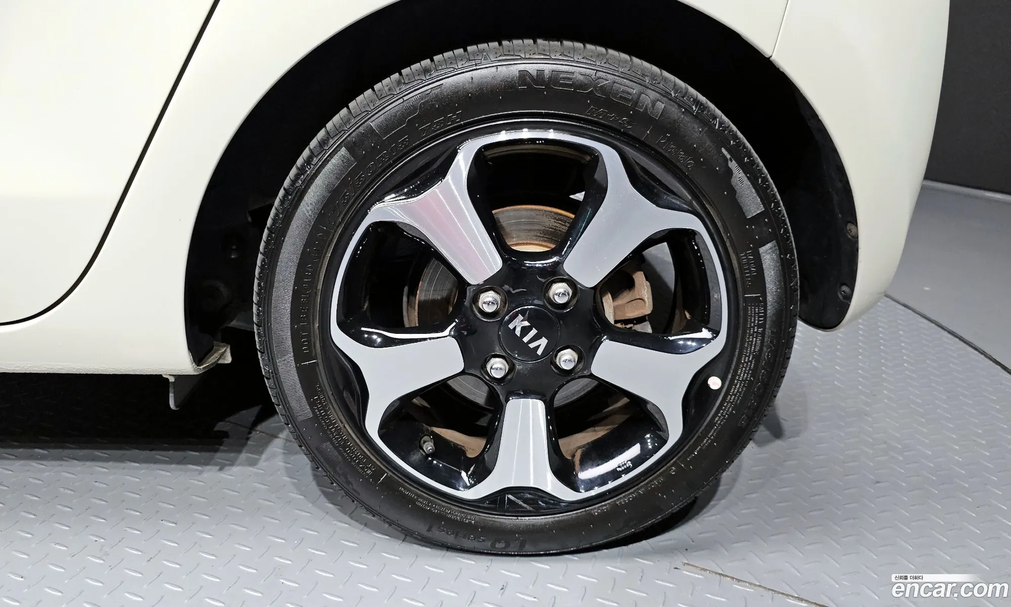 Kia Ray 2012 — 12