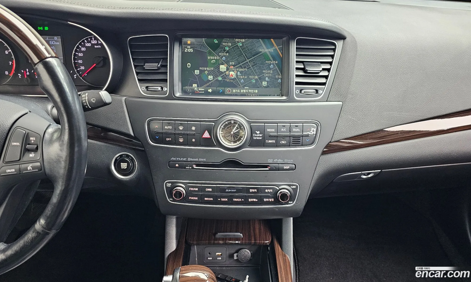 Kia K7 2015 — 12