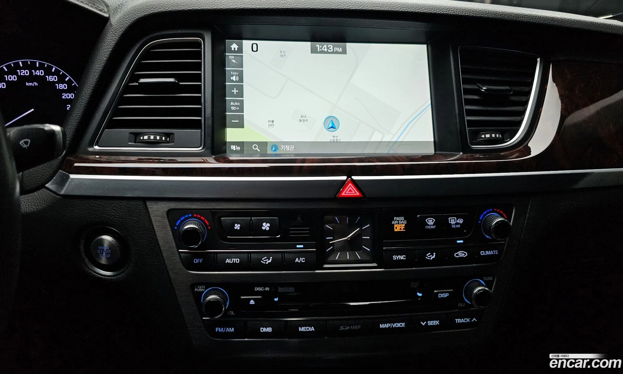 Hyundai Genesis DH 2015 KMHGM41DBGU089638 — 13