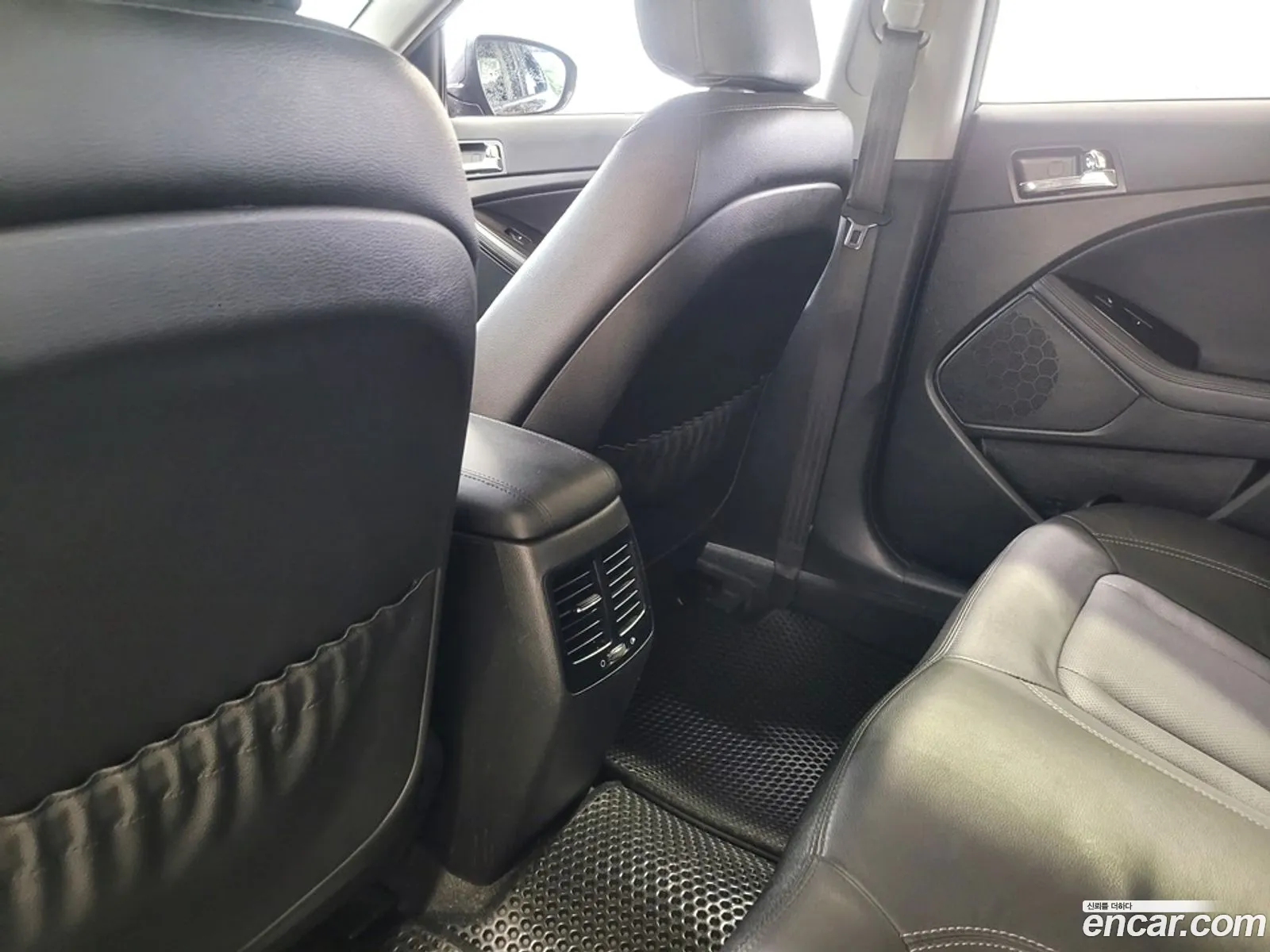 Kia K5 2012 — 12
