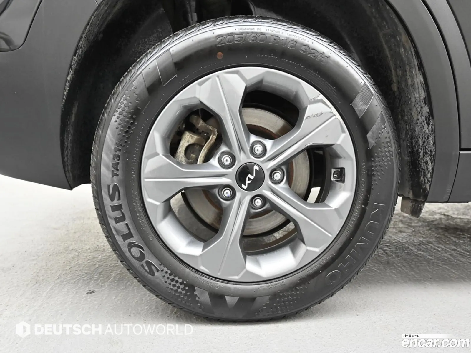 Kia Seltos 2023 — 10