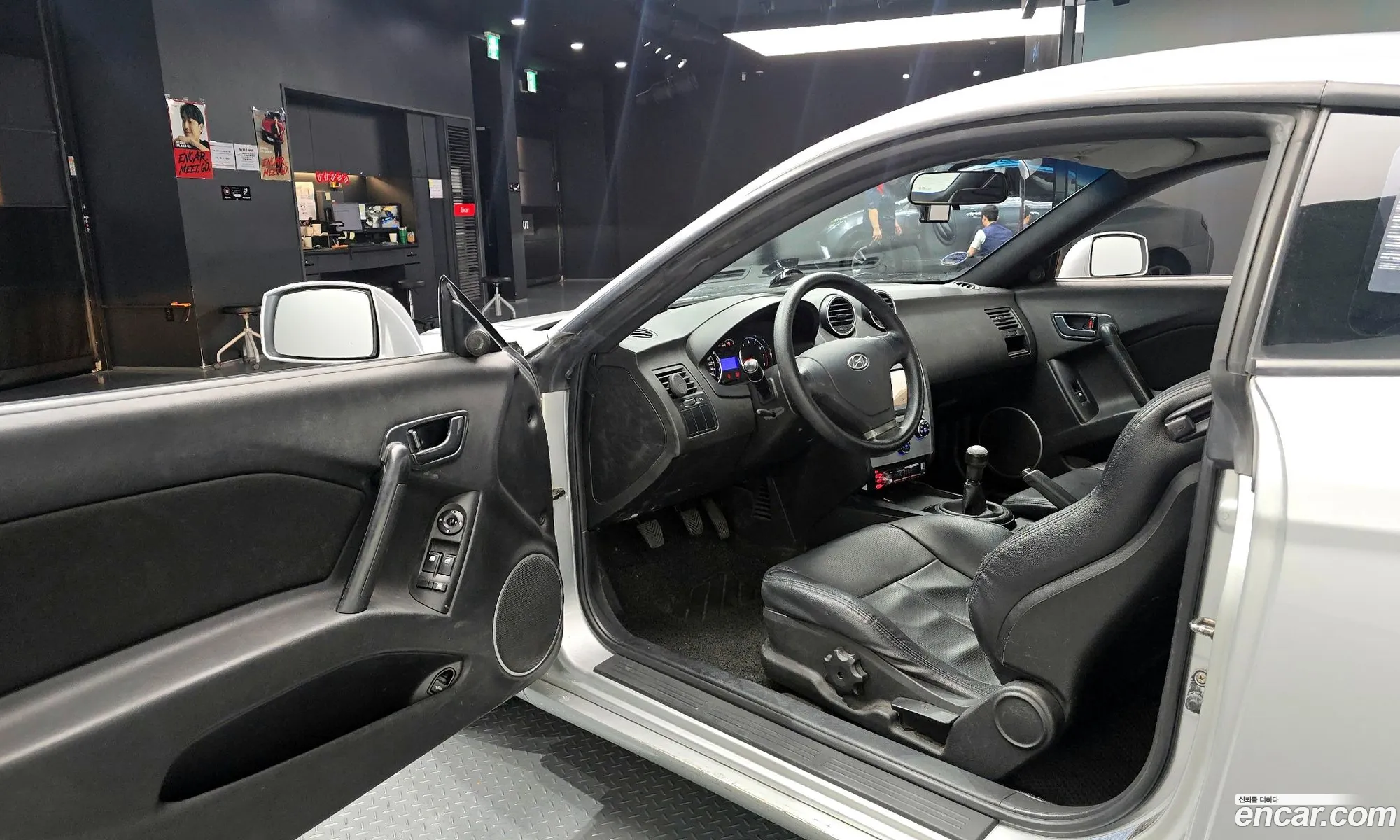 Hyundai Tuscani 2007 KMHHM61DP7U244882 — 14