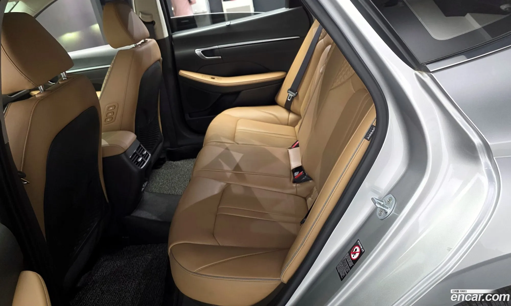 Hyundai Sonata 2019 KMHL241EBLA024986 — 4