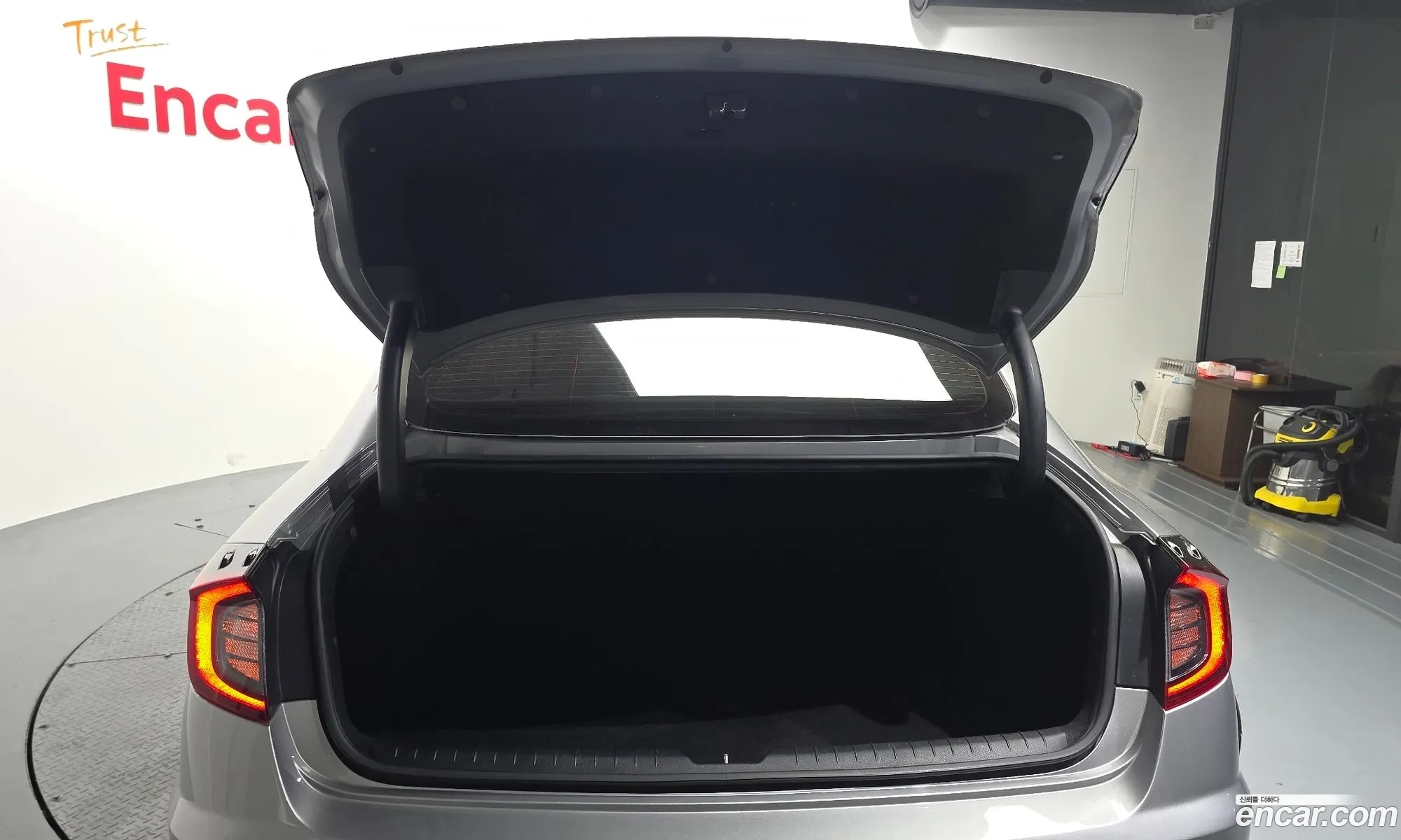 Hyundai Sonata 2019 KMHL241EBLA024986 — 27