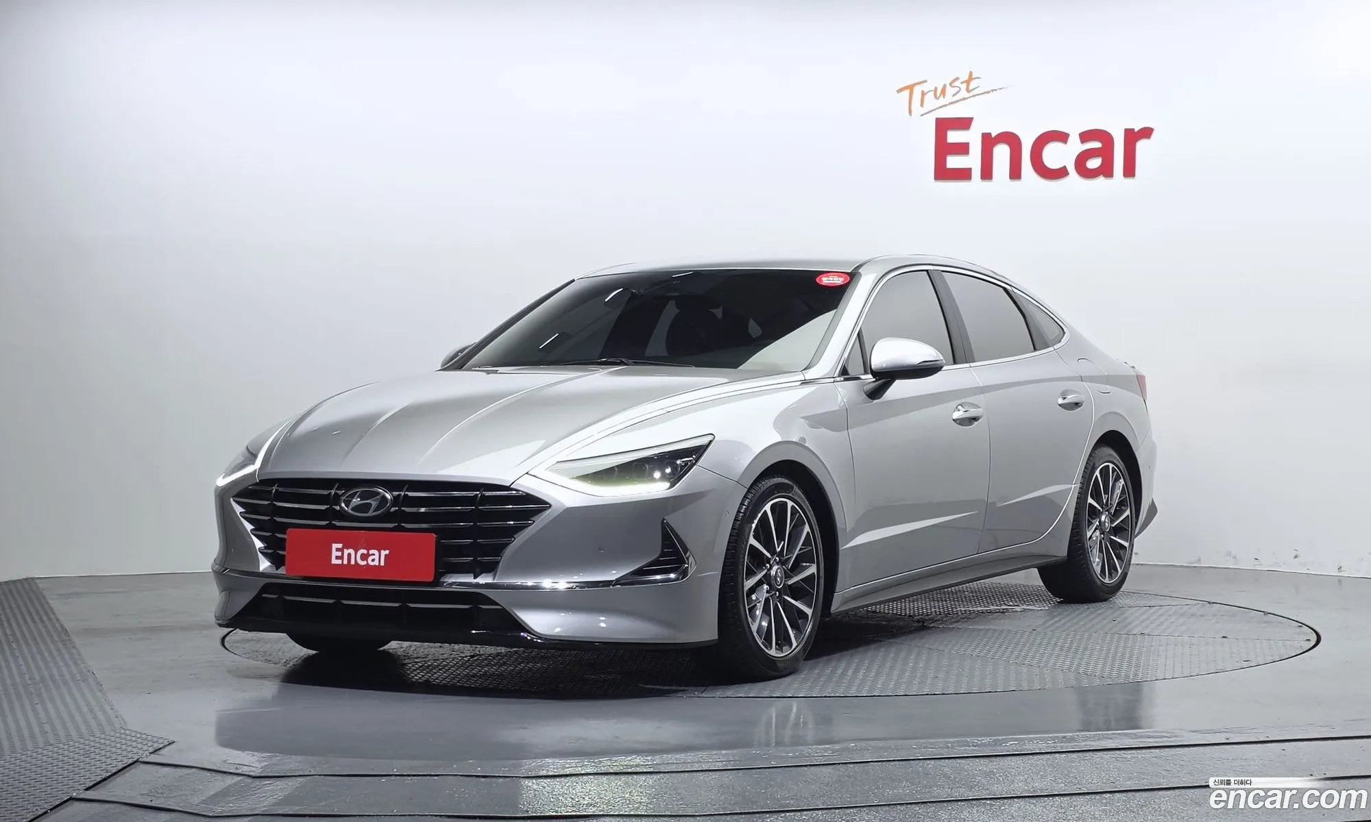 Hyundai Sonata 2019 KMHL241EBLA024986 — 32