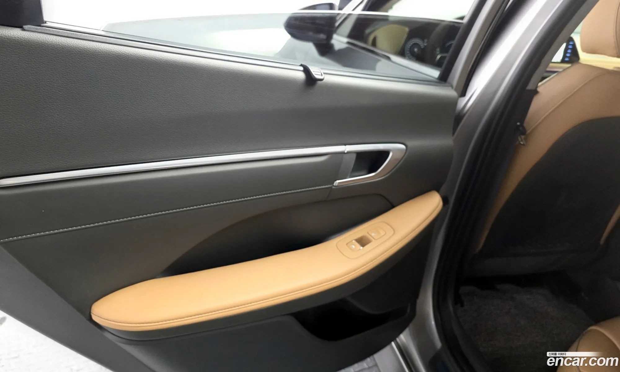 Hyundai Sonata 2019 KMHL241EBLA024986 — 17