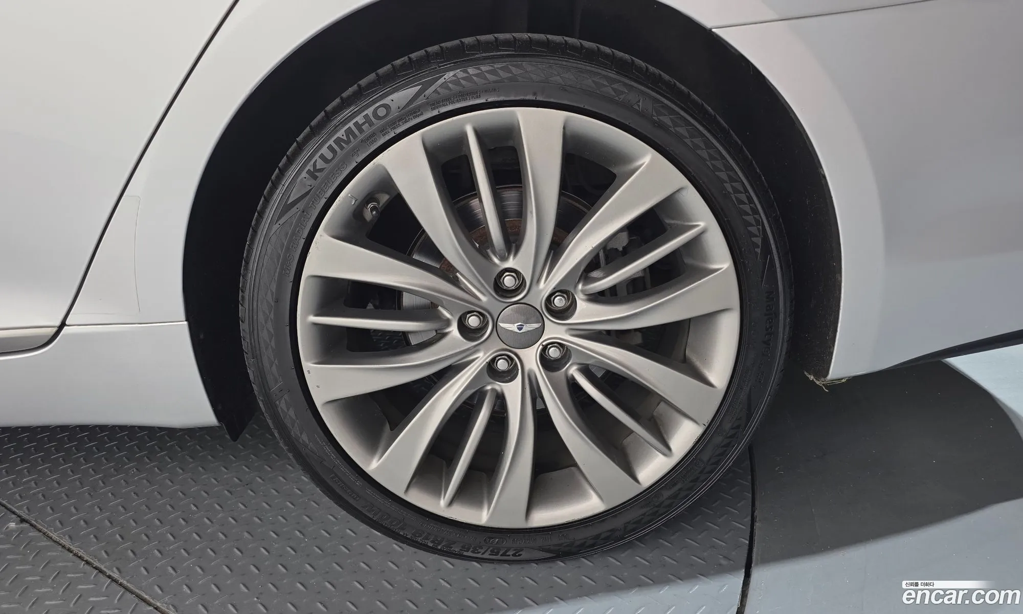 Hyundai Genesis DH 2014 KMHGM41EBFU046855 — 18