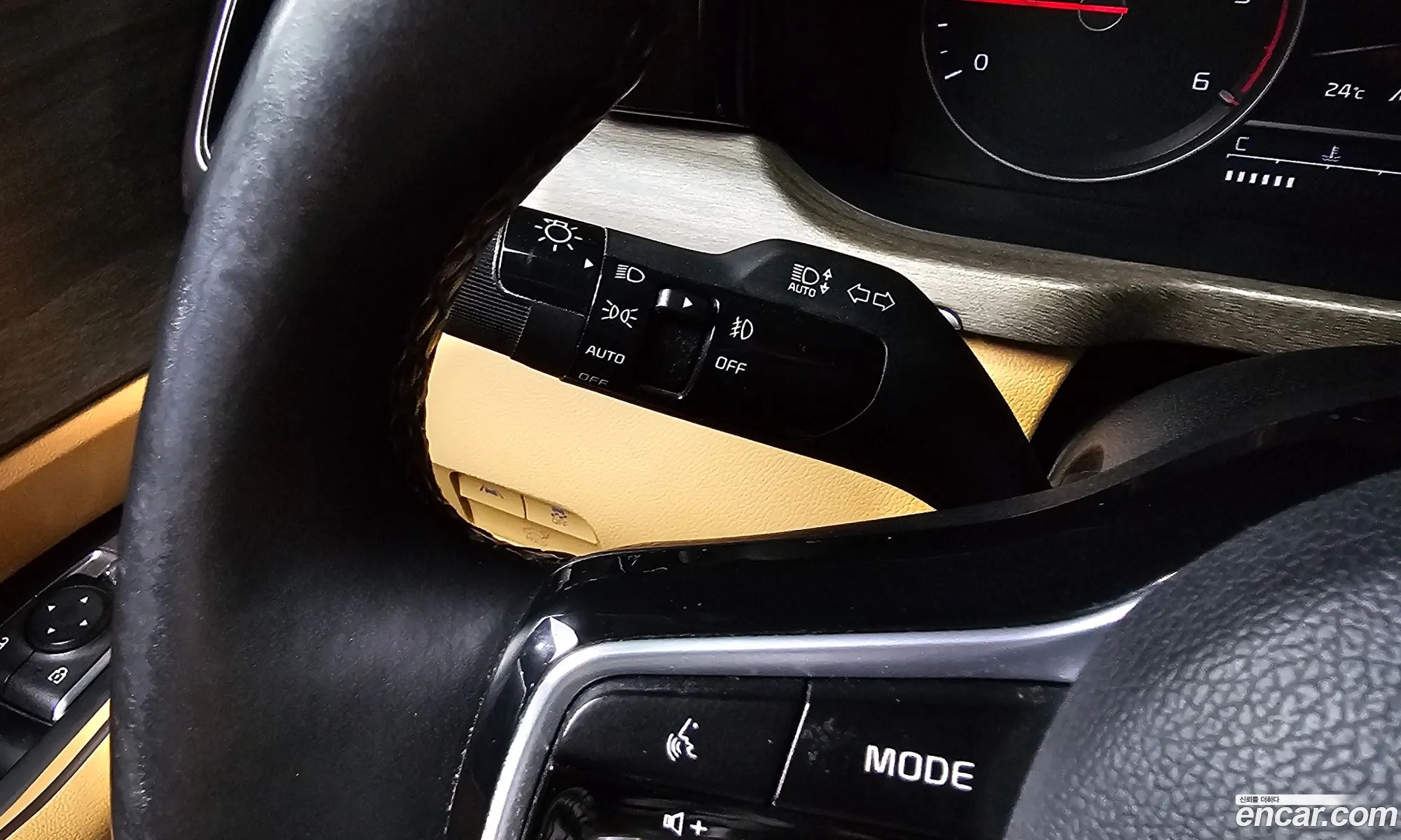 Kia Sorento 2020 KNARL81BGMA015575 — 14