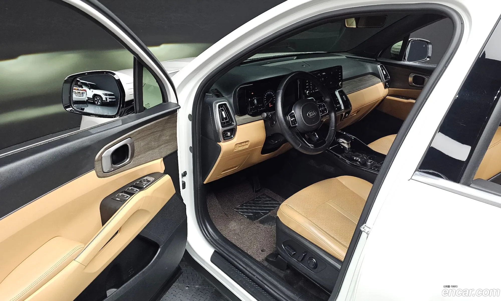 Kia Sorento 2020 KNARL81BGMA015575 — 13