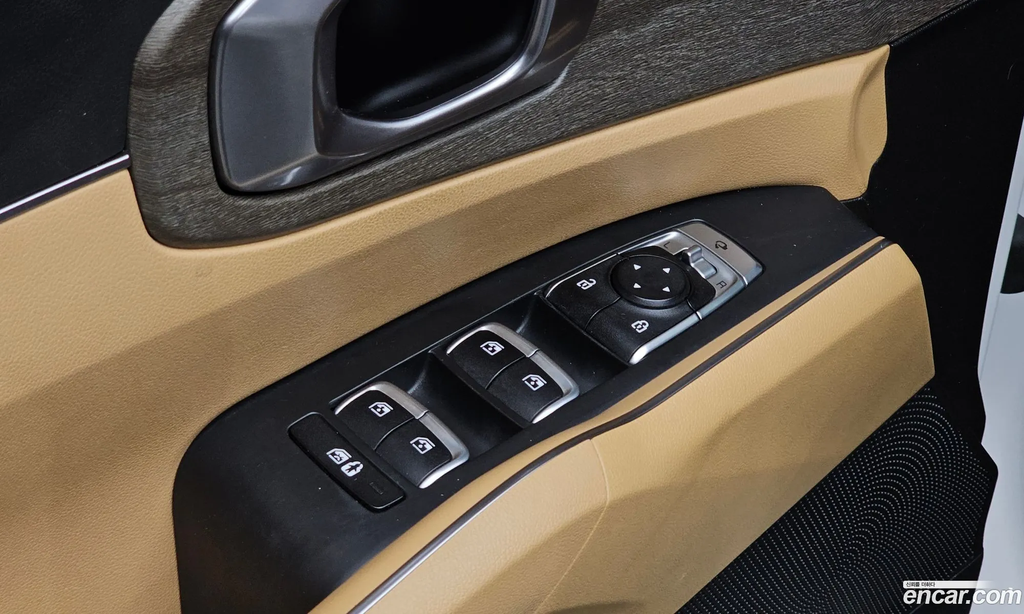 Kia Sorento 2020 KNARL81BGMA015575 — 6