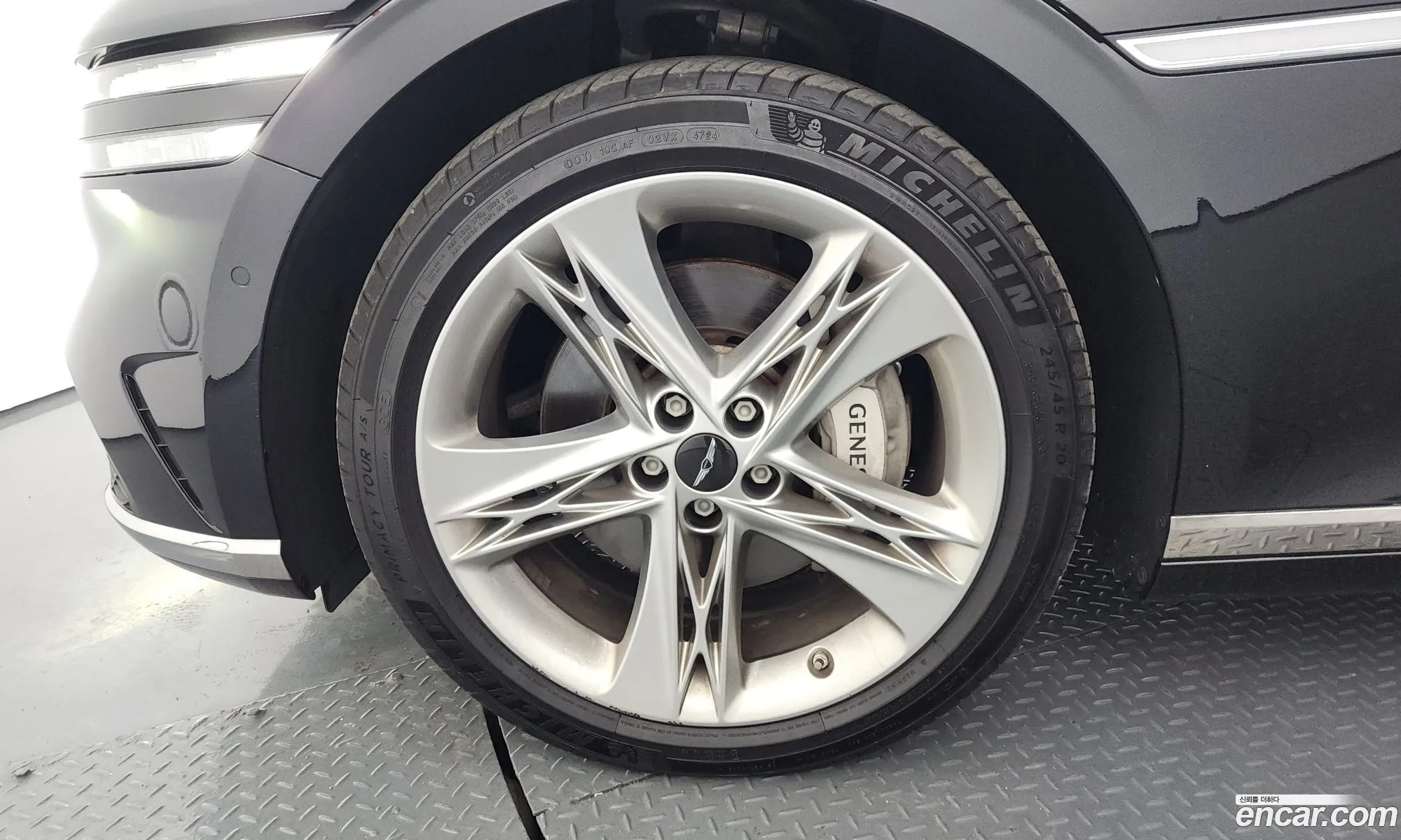 Genesis G90 2022 KMTFA41DDNU003178 — 12