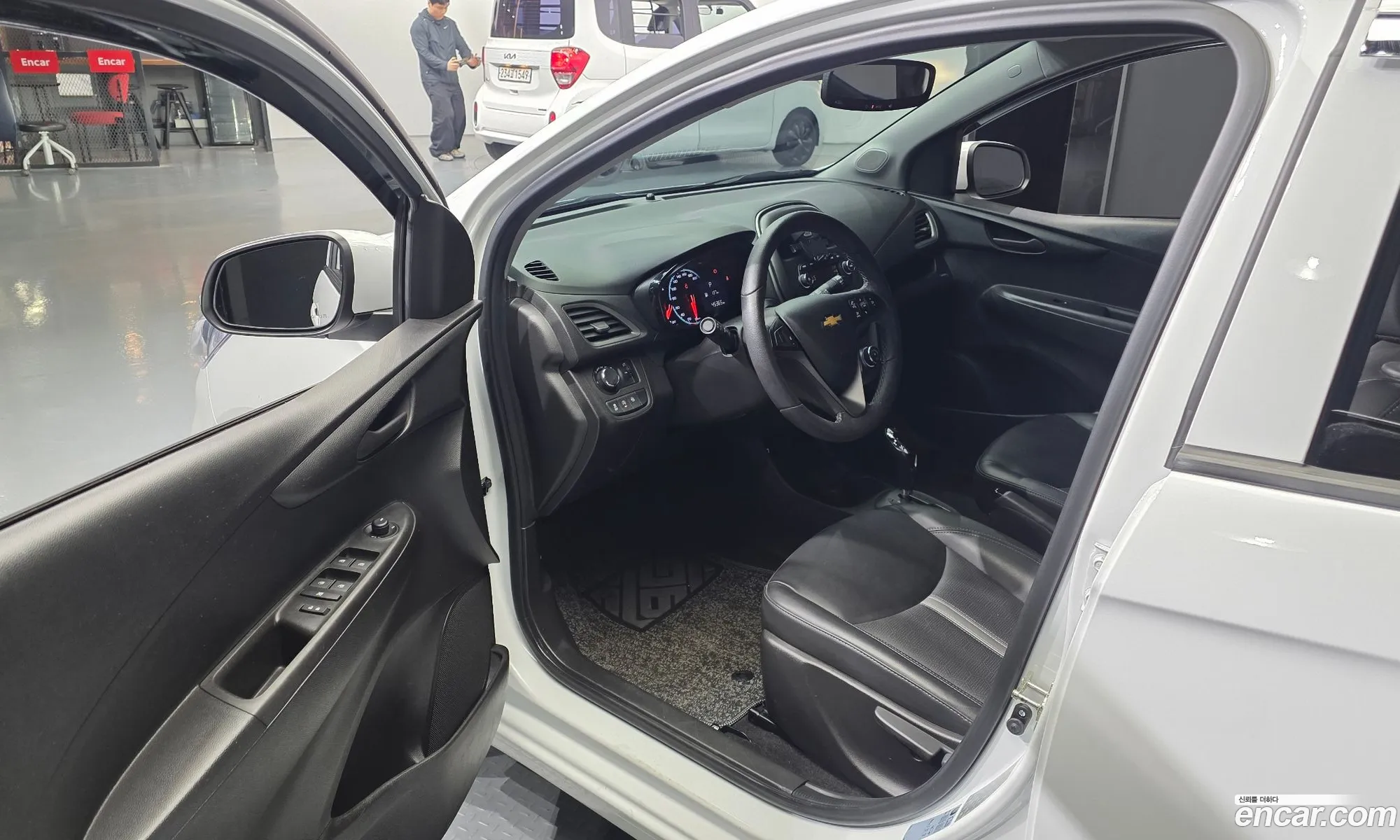Chevrolet (GM Daewoo) Spark 2019 KLYDC487DKC235325 — 15