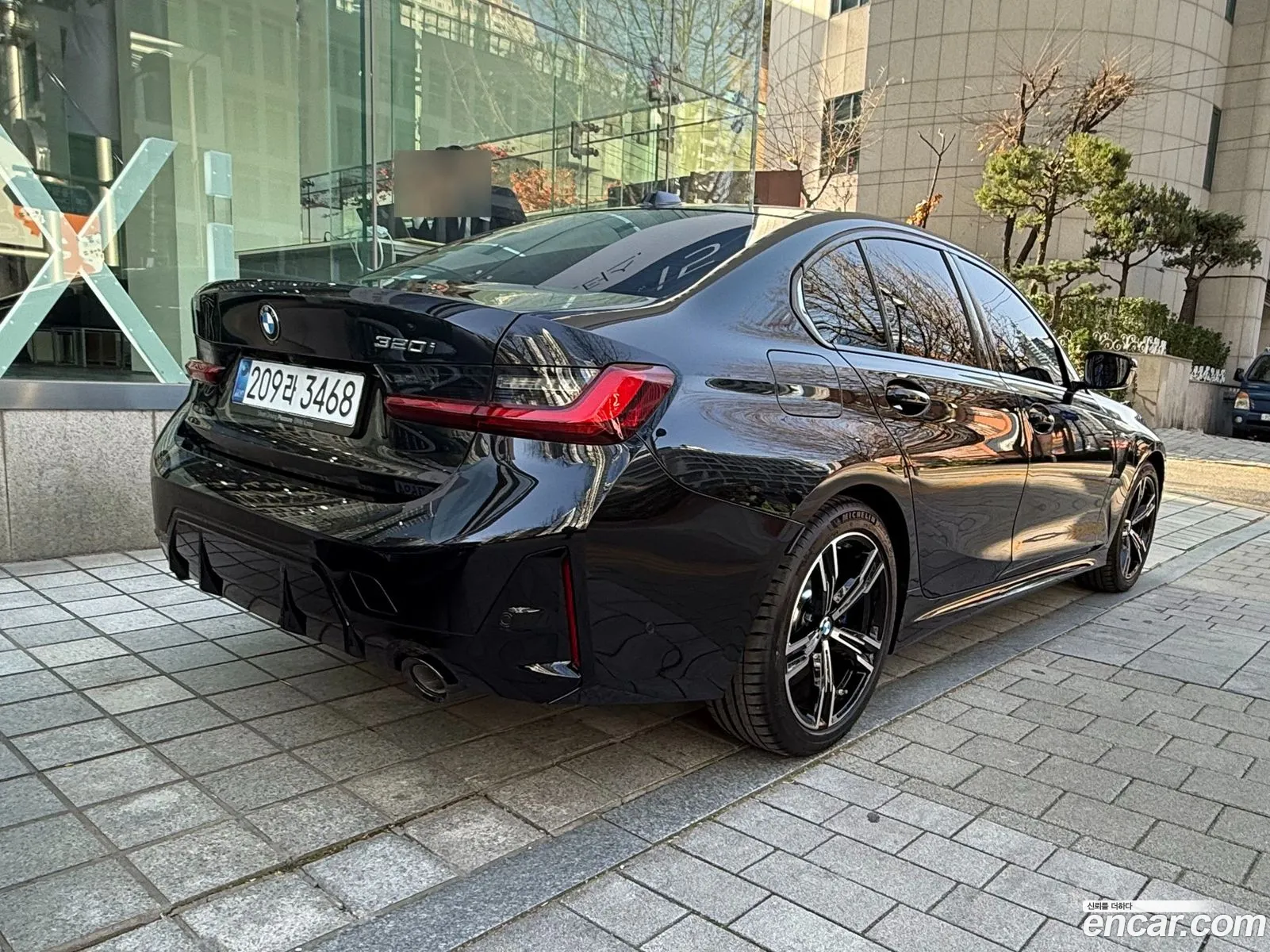 BMW 3 Series 2025 — 13