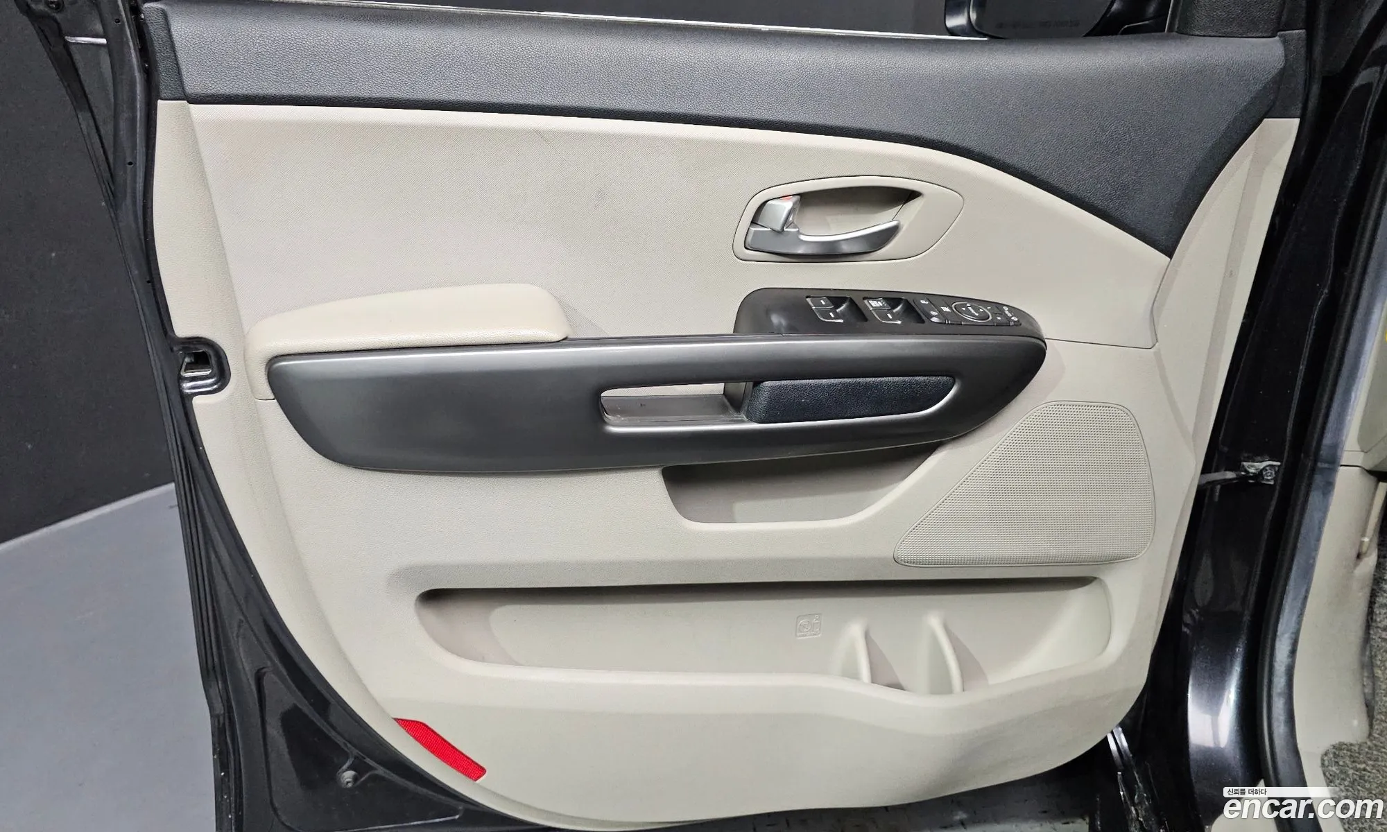 Kia Carnival 2018 KNHMF37ABKS490068 — 9