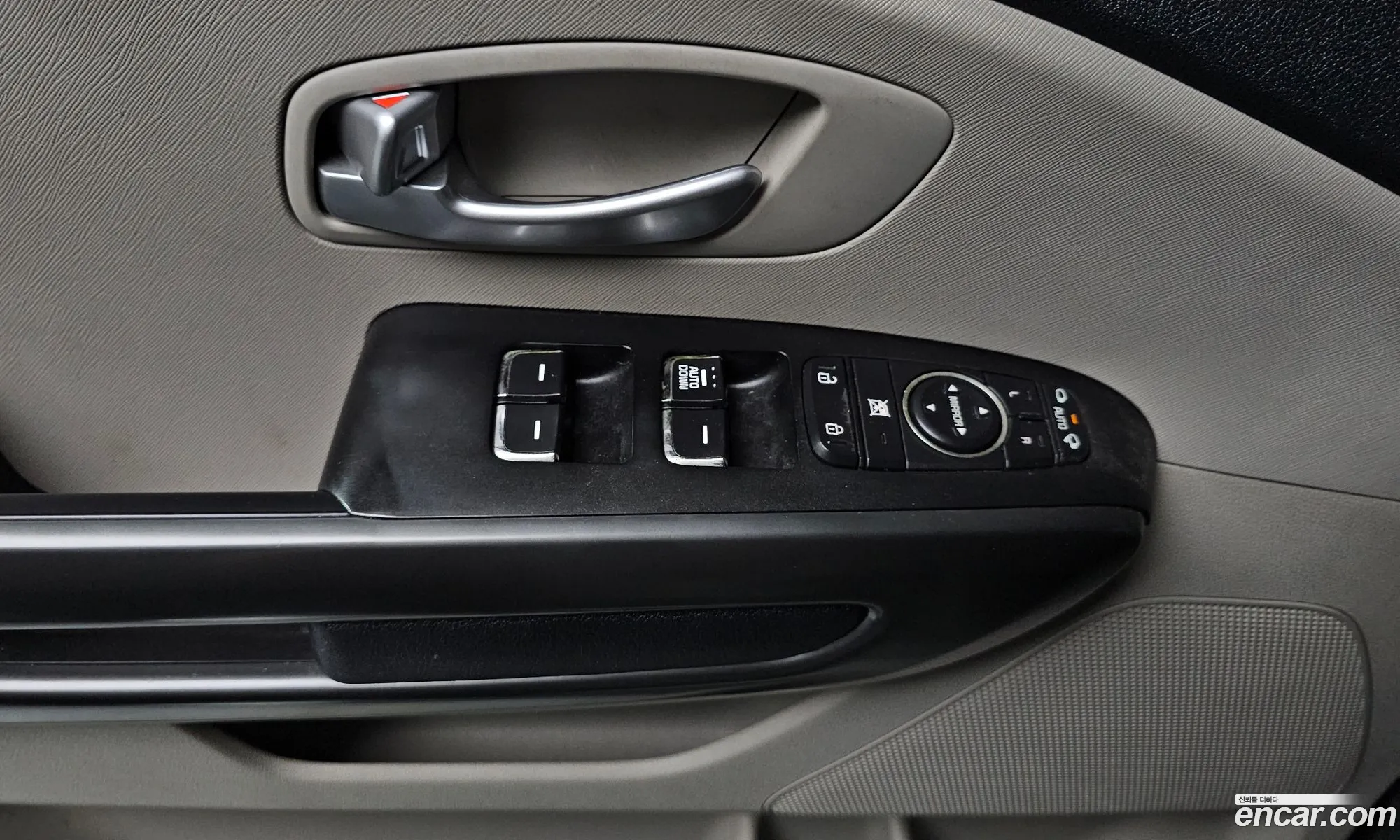 Kia Carnival 2018 KNHMF37ABKS490068 — 12