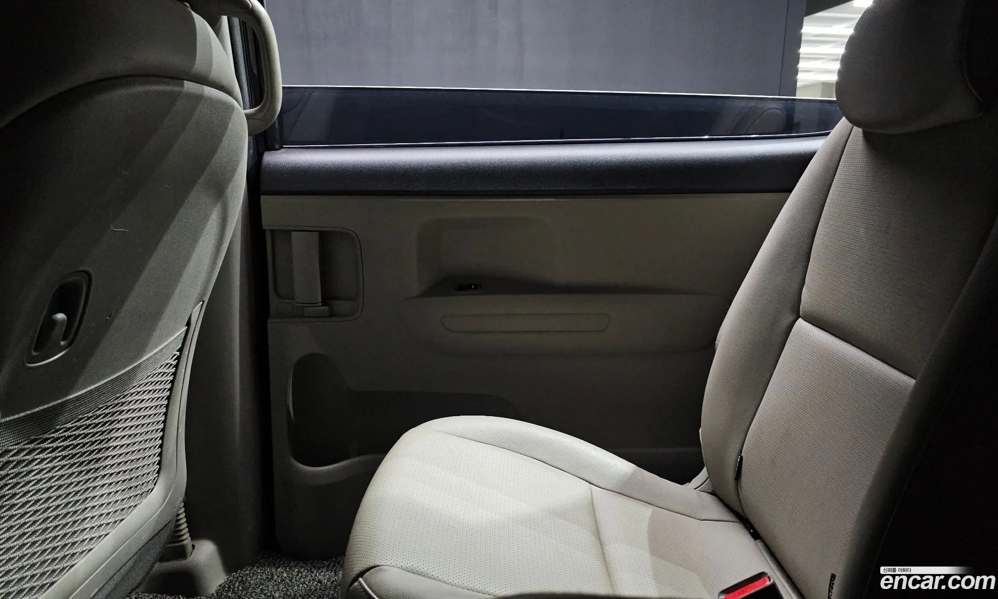 Kia Carnival 2018 KNHMF37ABKS490068 — 27