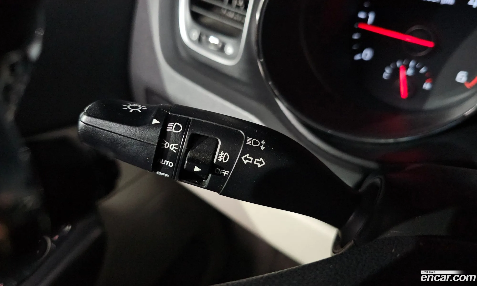 Kia Carnival 2018 KNHMF37ABKS490068 — 13