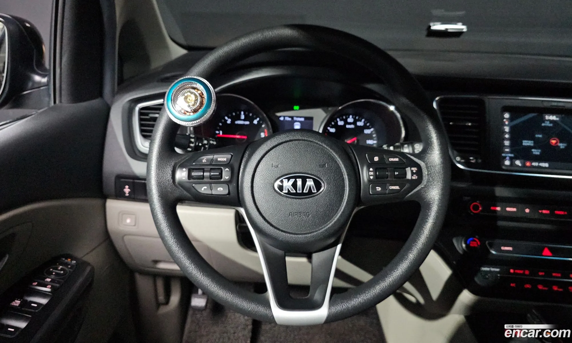 Kia Carnival 2018 KNHMF37ABKS490068 — 18