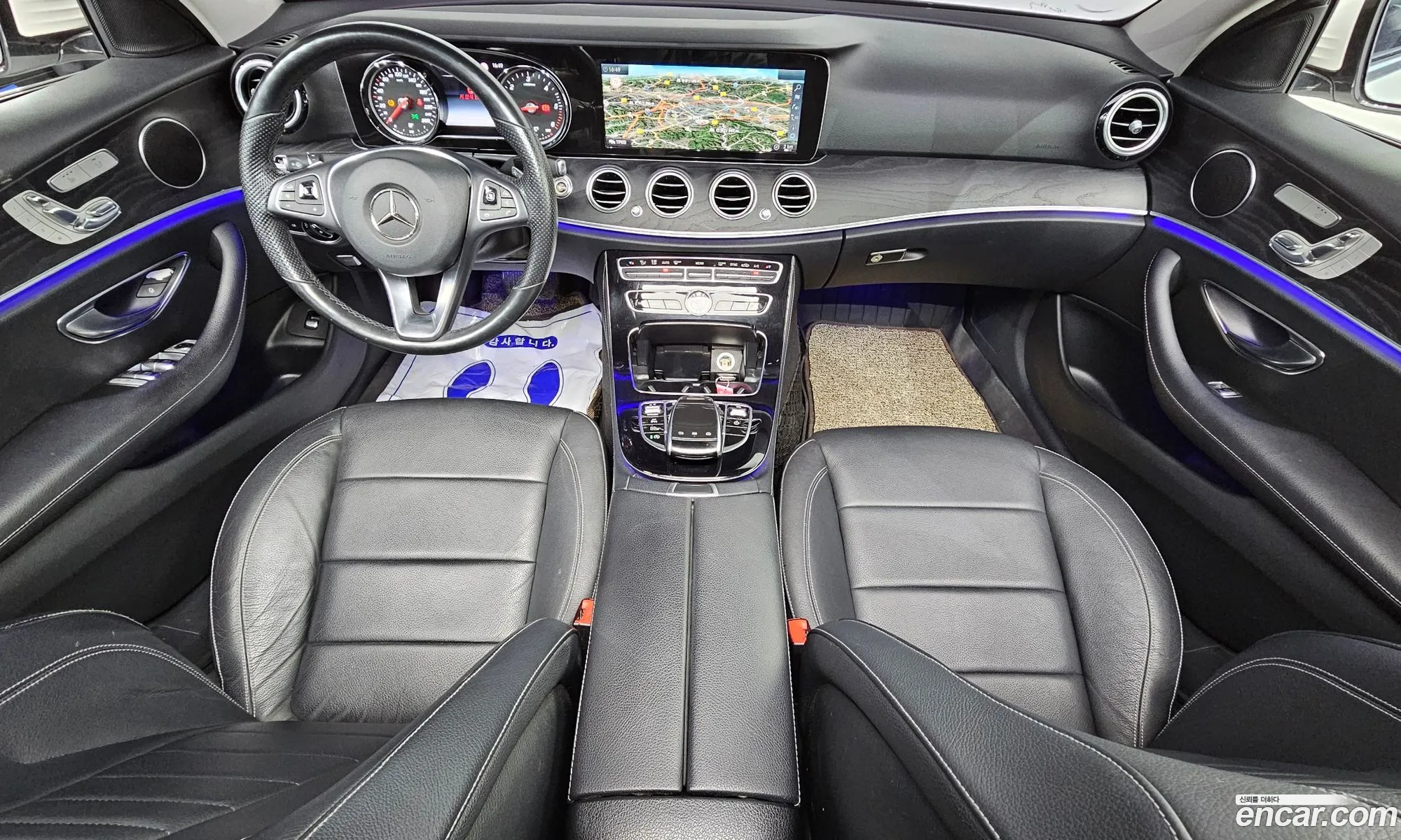 Mercedes-Benz E-Class W213 2017 WDDZF0EB2HA161705 — 17