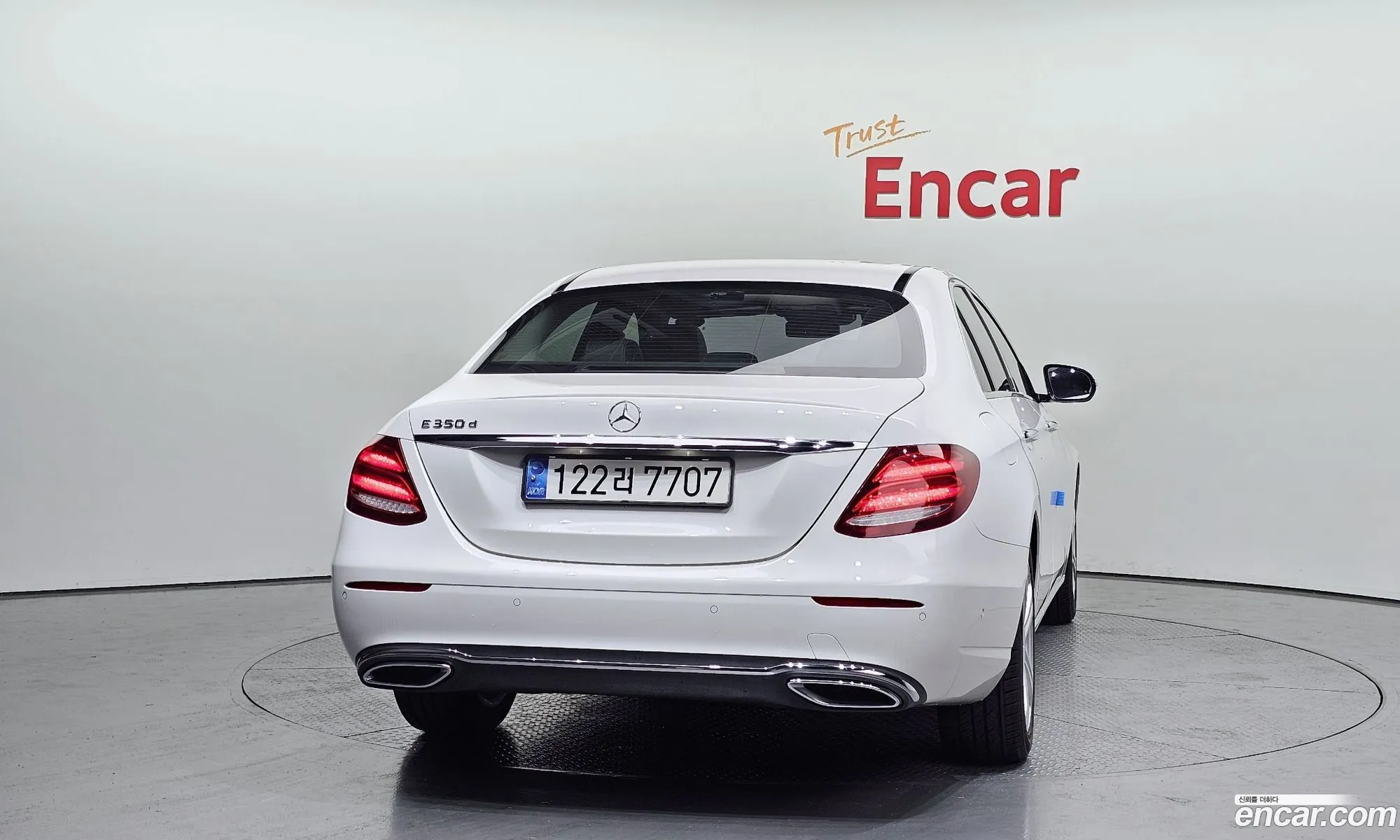 Mercedes-Benz E-Class W213 2017 WDDZF0EB2HA161705 — 3