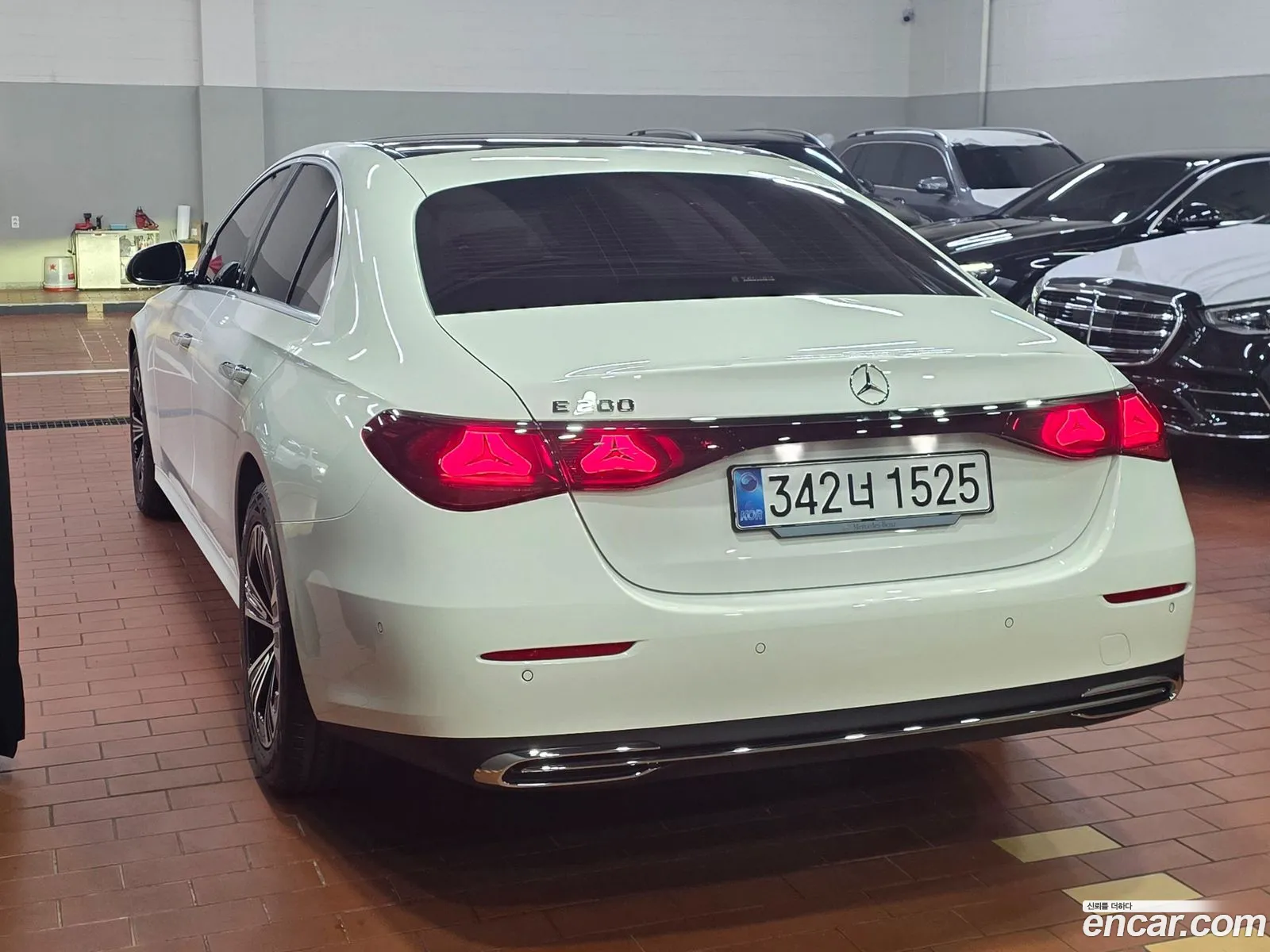 Mercedes-Benz E-Class W214 2025 — 8