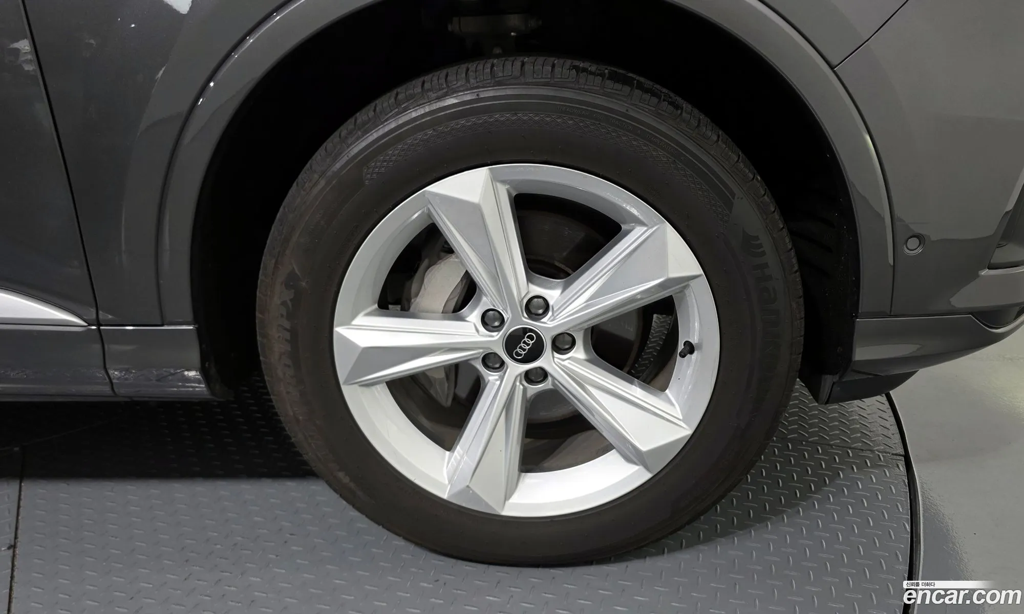 Audi Q7 2021 WAUZZZ4M8MD036660 — 10