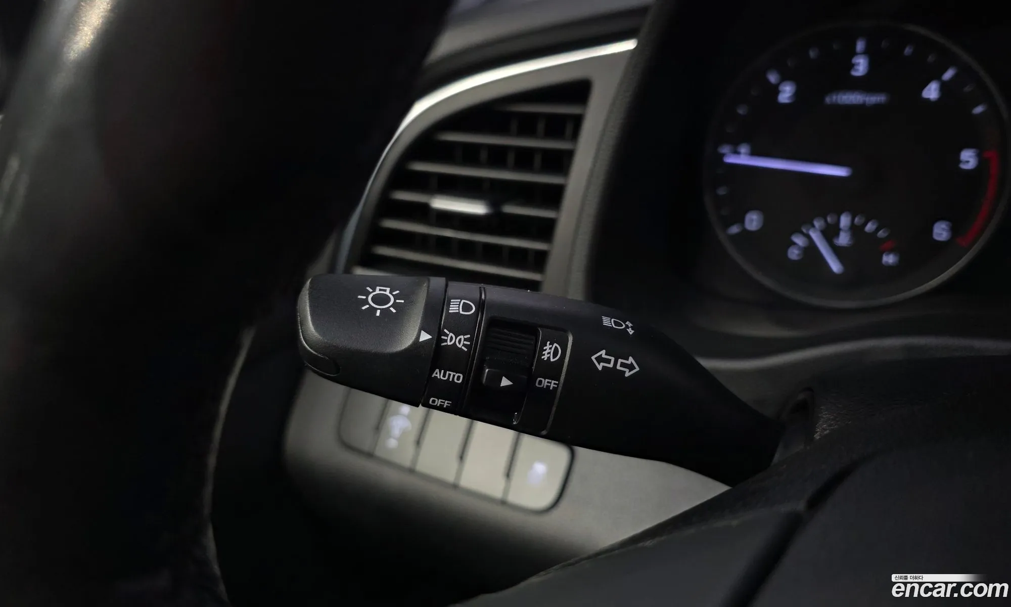 Hyundai Elantra AD 2015 — 20