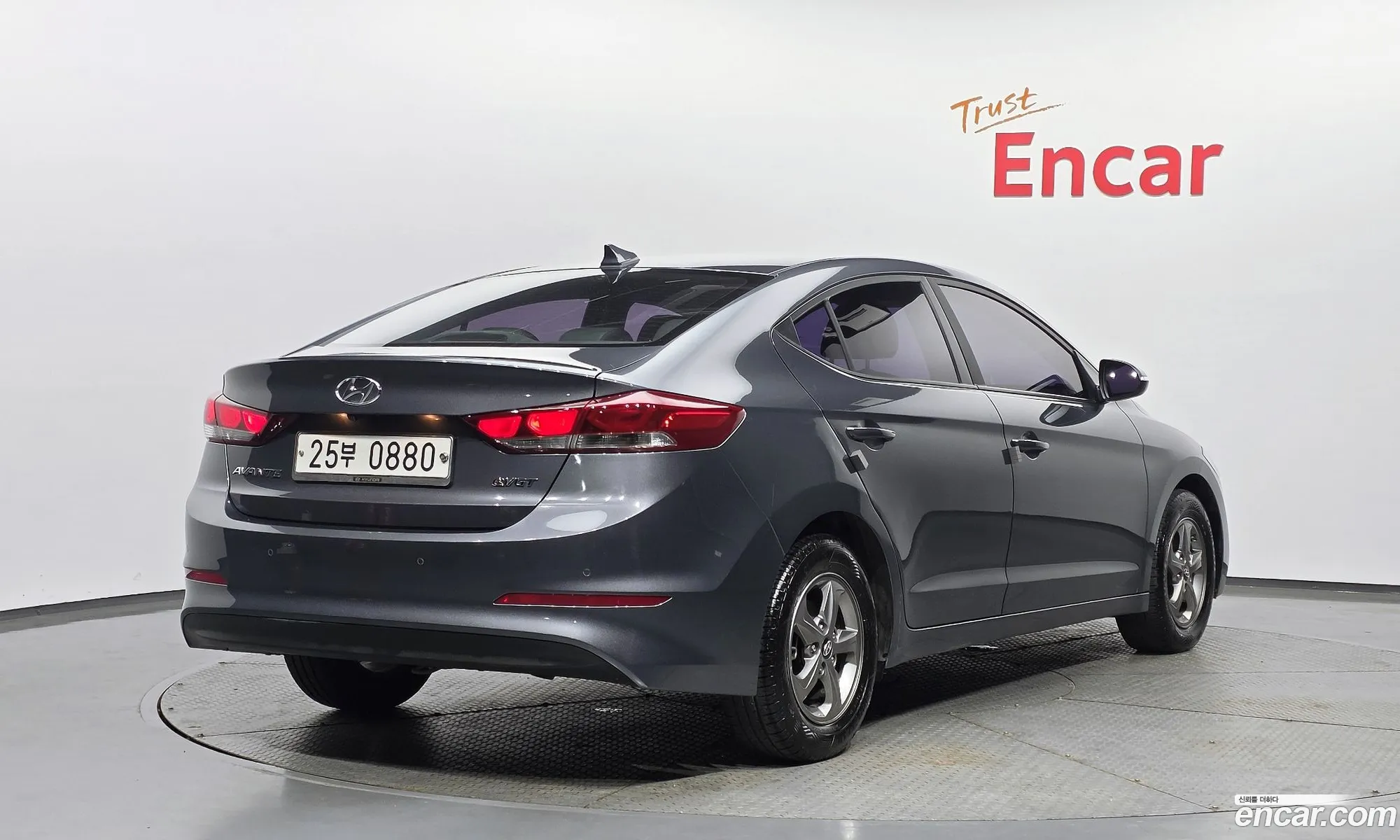 Hyundai Elantra AD 2015 — 2