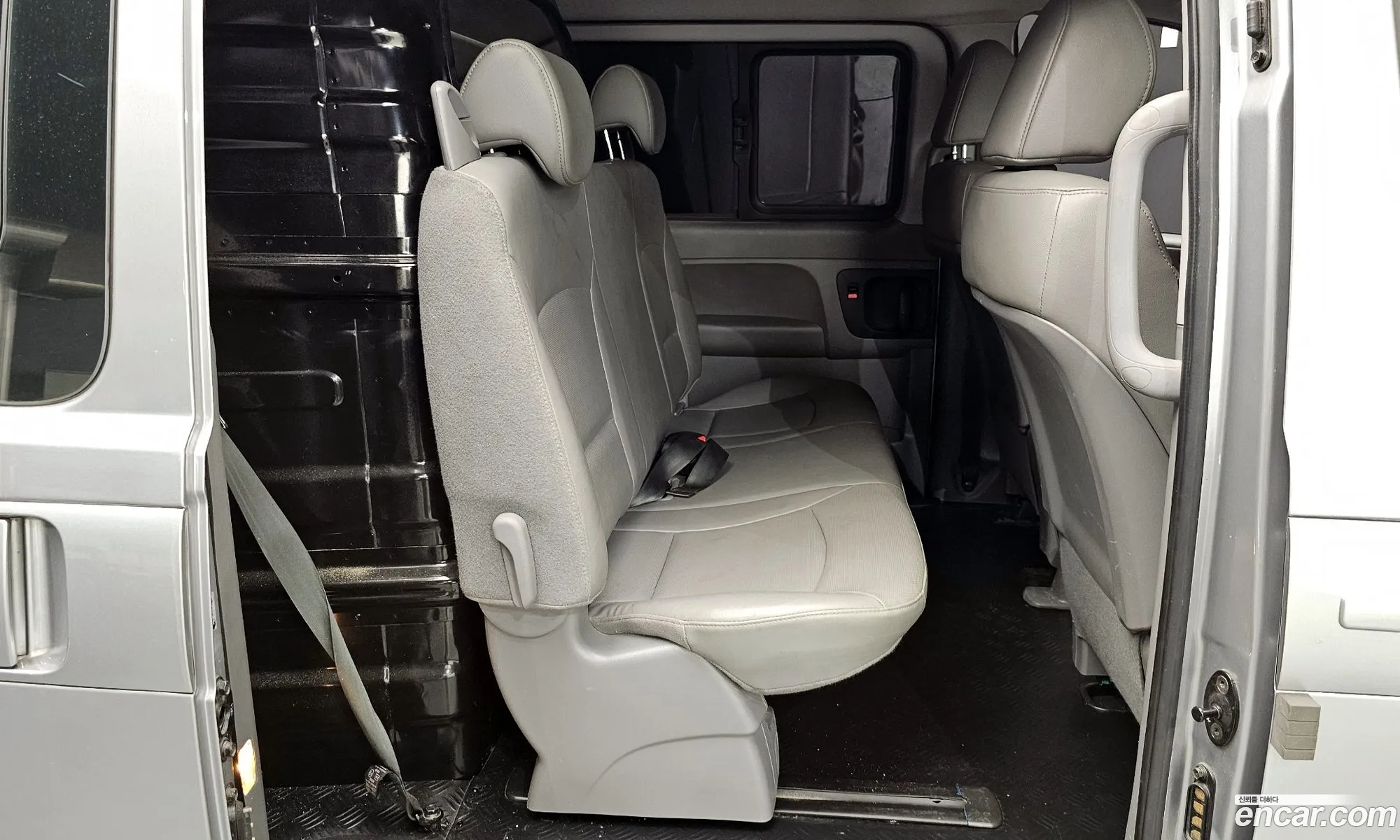Hyundai Grand Starex 2020 — 21