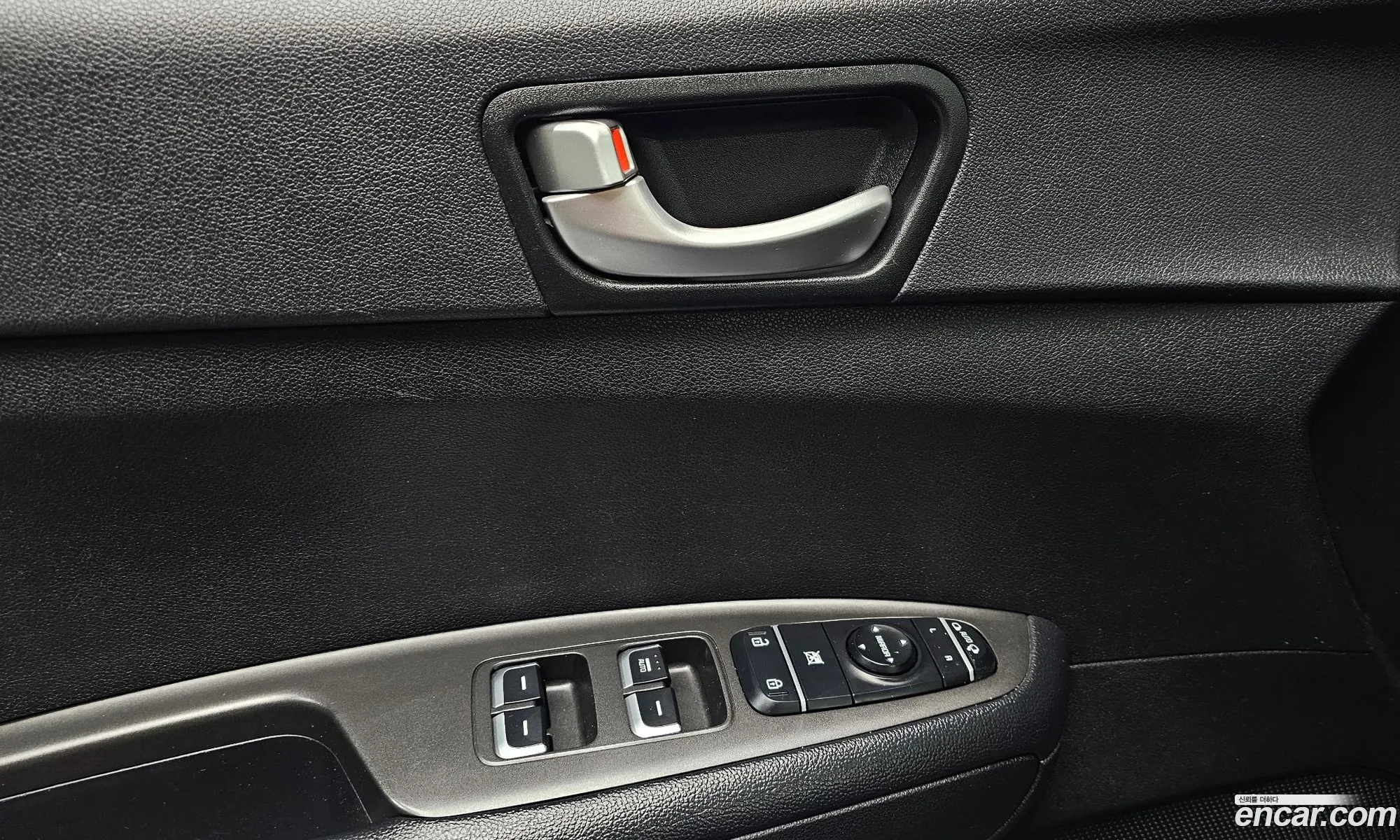 Kia K5 2018 KNAGS416BJA223682 — 16