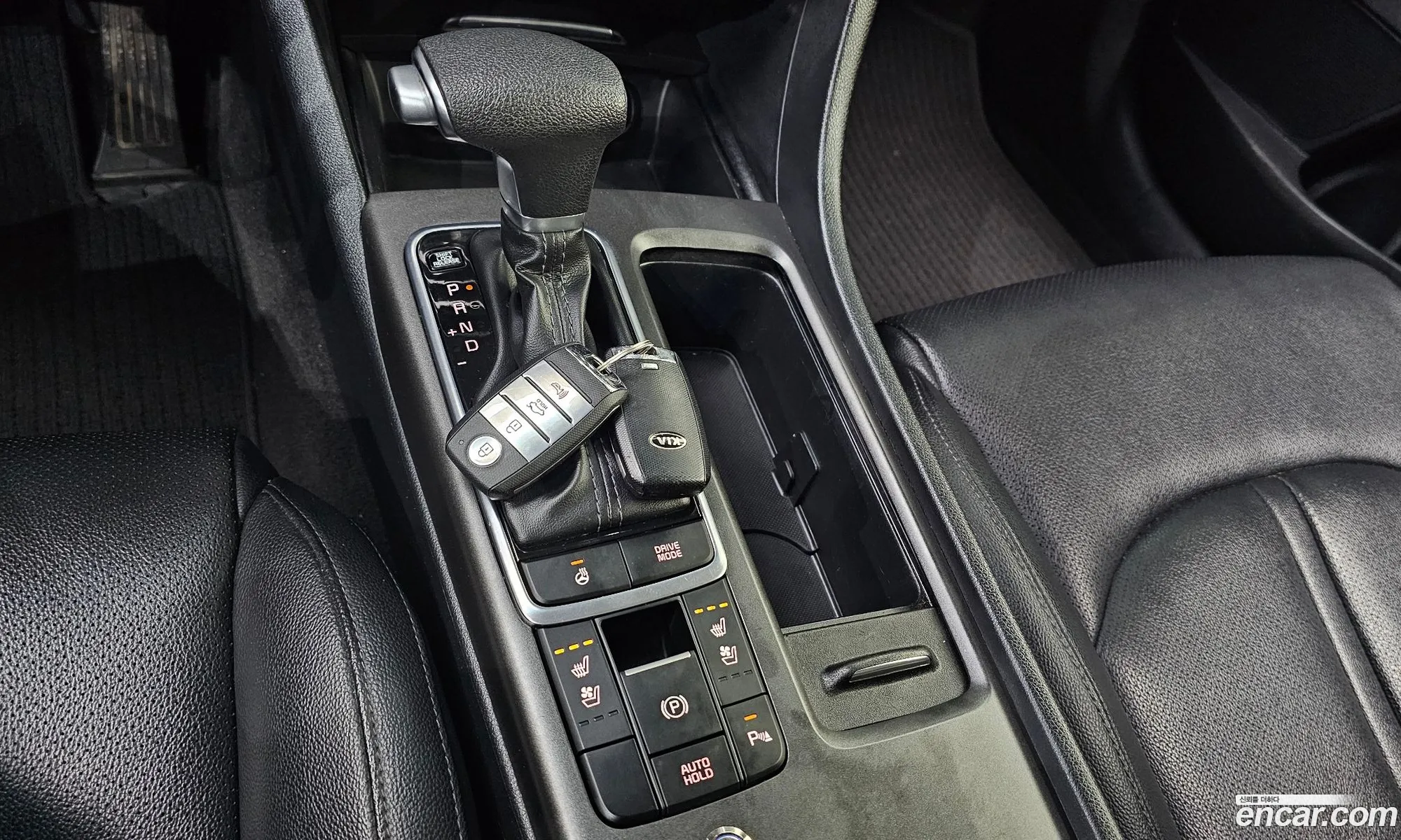 Kia K5 2018 KNAGS416BJA223682 — 24