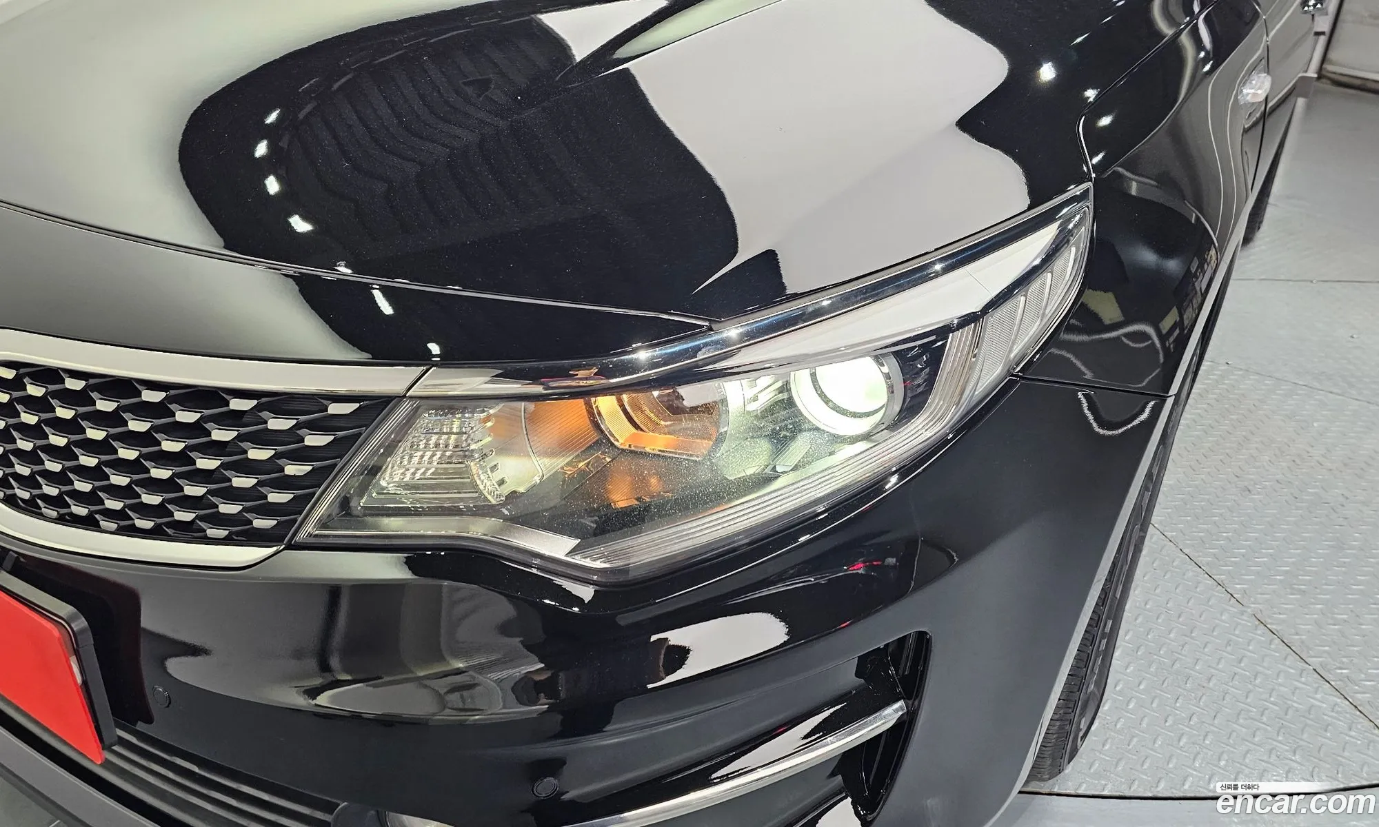 Kia K5 2018 KNAGS416BJA223682 — 19