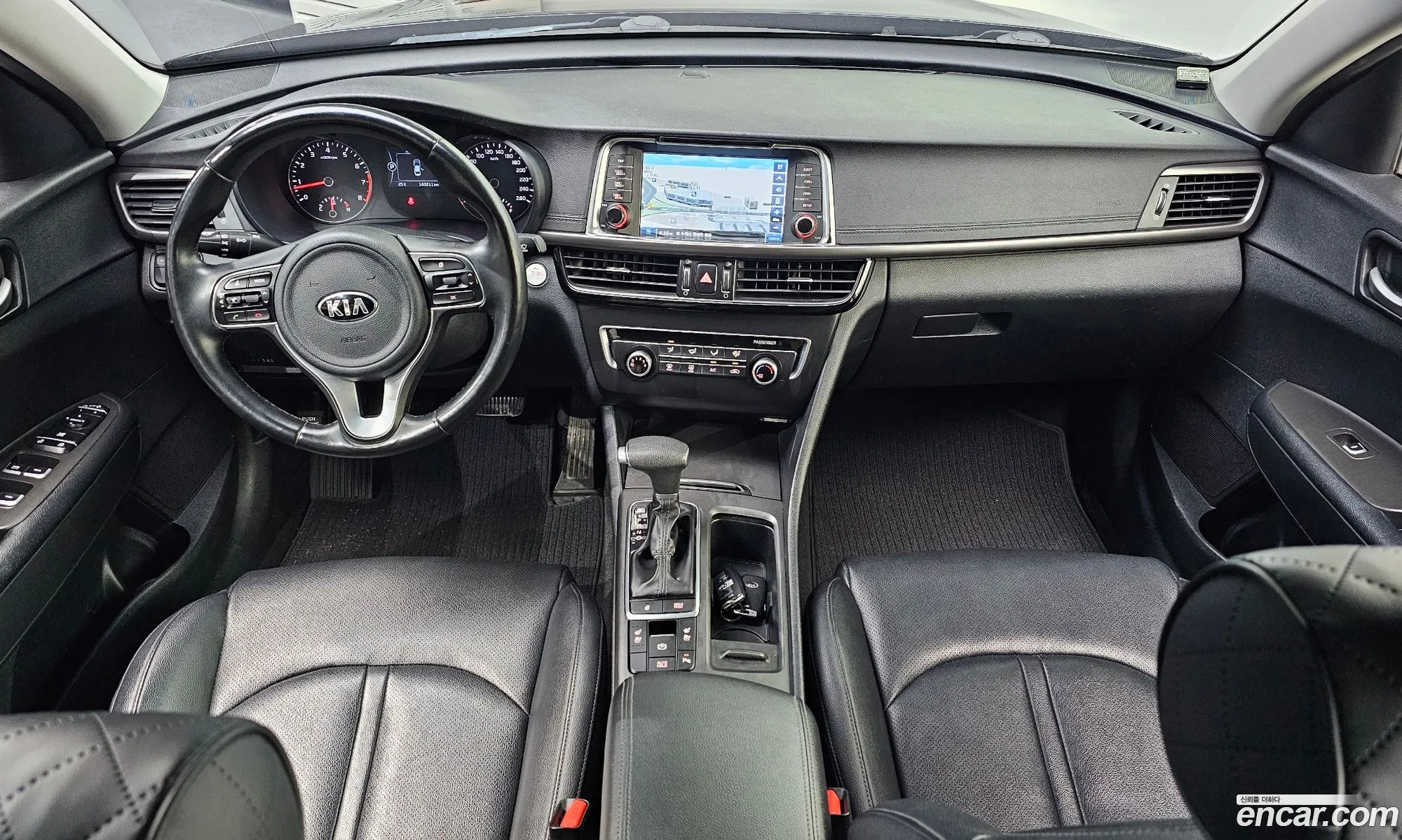 Kia K5 2018 KNAGS416BJA223682 — 2