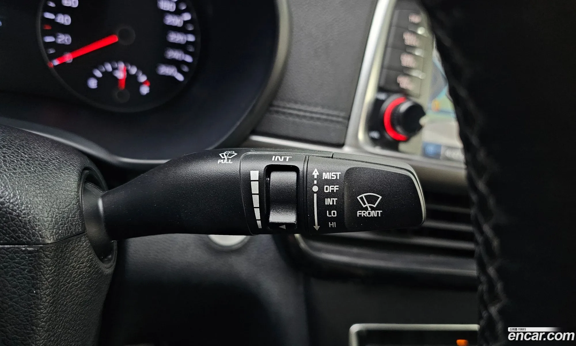 Kia K5 2018 KNAGS416BJA223682 — 30