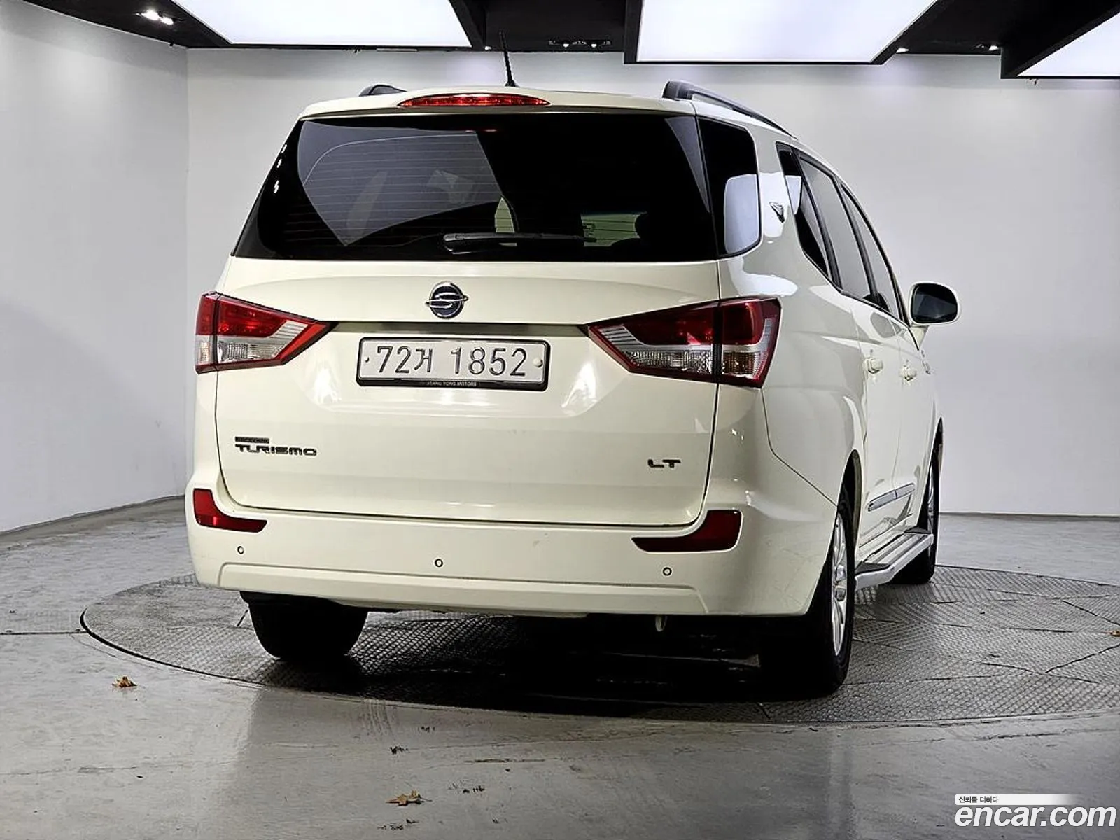 KG Mobility (SsangYong) Korando Turismo 2013 — 12