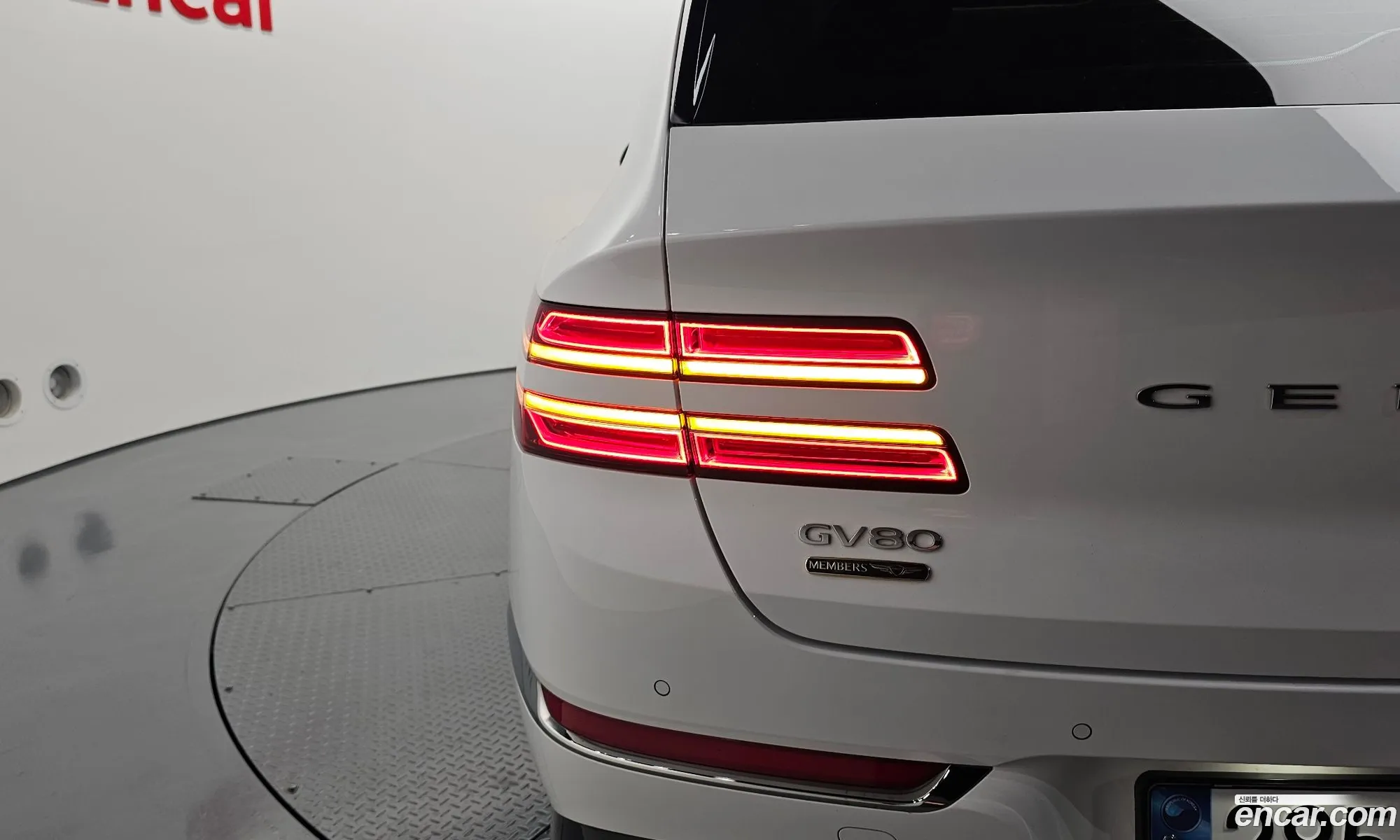 Genesis GV80 2020 KMTHB81DDLU003003 — 30