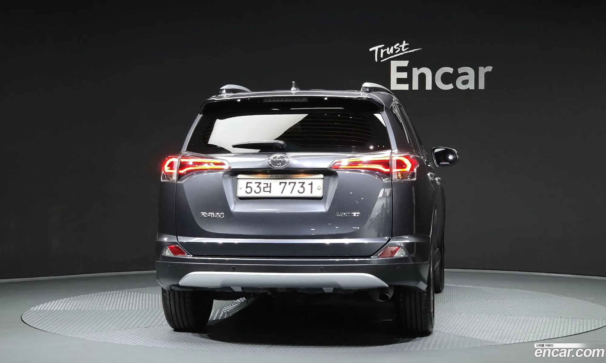 Toyota RAV4 2018 — 12