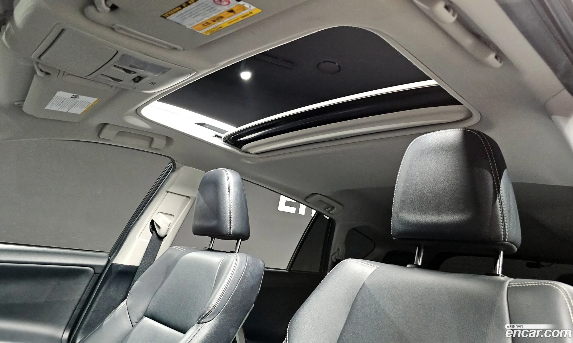 Toyota RAV4 2018 — 33