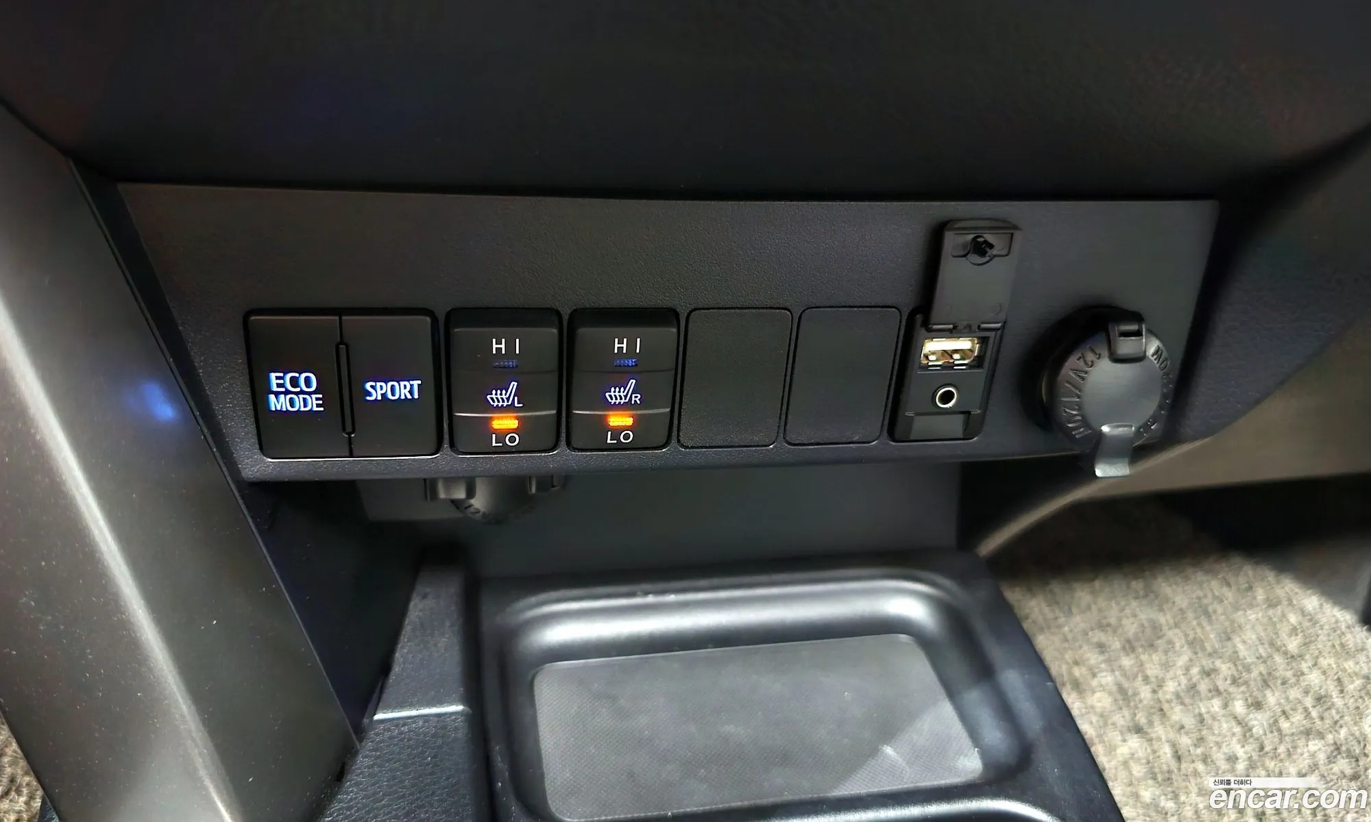 Toyota RAV4 2018 — 24